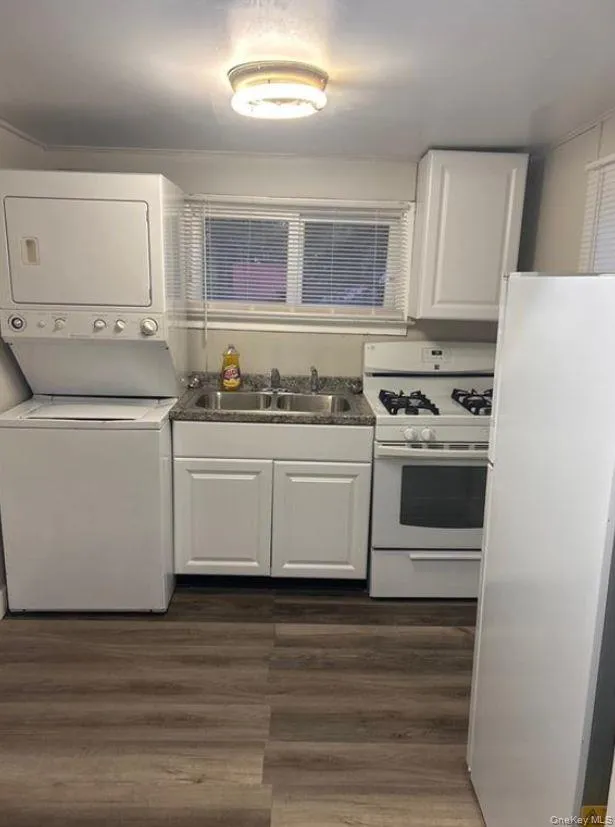 551 Cold Spring Road, Thompson, NY, 1 Bedroom Bedrooms, 3 Rooms Rooms,1 BathroomBathrooms,Residential Lease,For Rent,Cold Spring,0,1036996 551 Cold Spring Road, Thompson, NY, 1 Bedroom Bedrooms, 3 Rooms Rooms,1 BathroomBathrooms,Residential Lease,For Rent,Cold Spring,0,1036996