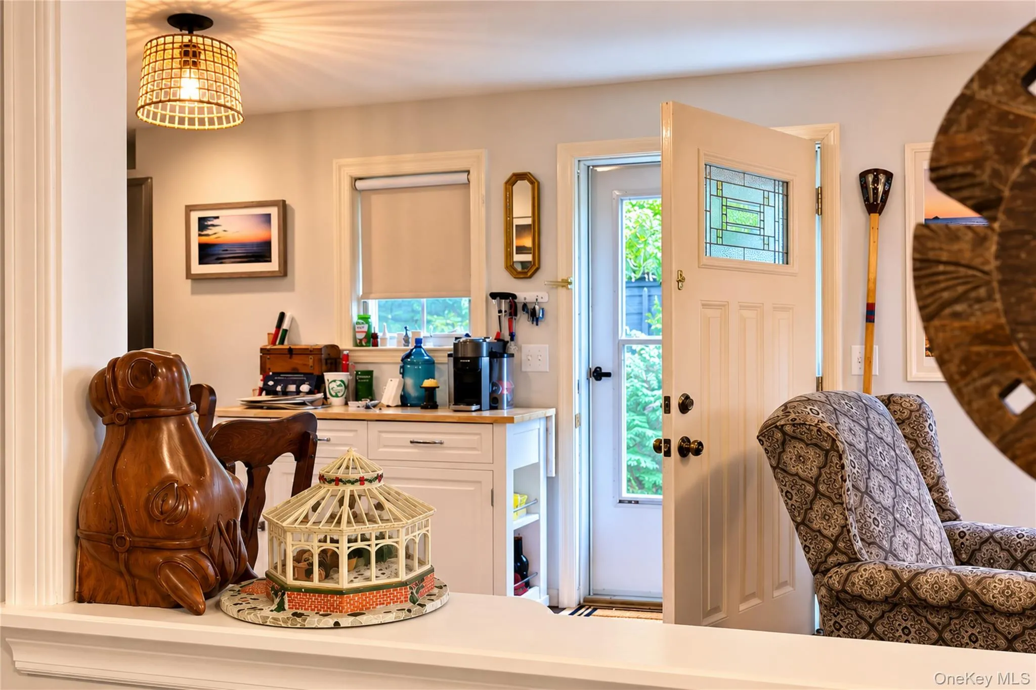 81 Daly Road, Huntington, NY, 1 Bedroom Bedrooms, 3 Rooms Rooms,1 BathroomBathrooms,Residential Lease,For Rent,Daly,0,1037000 81 Daly Road, Huntington, NY, 1 Bedroom Bedrooms, 3 Rooms Rooms,1 BathroomBathrooms,Residential Lease,For Rent,Daly,0,1037000