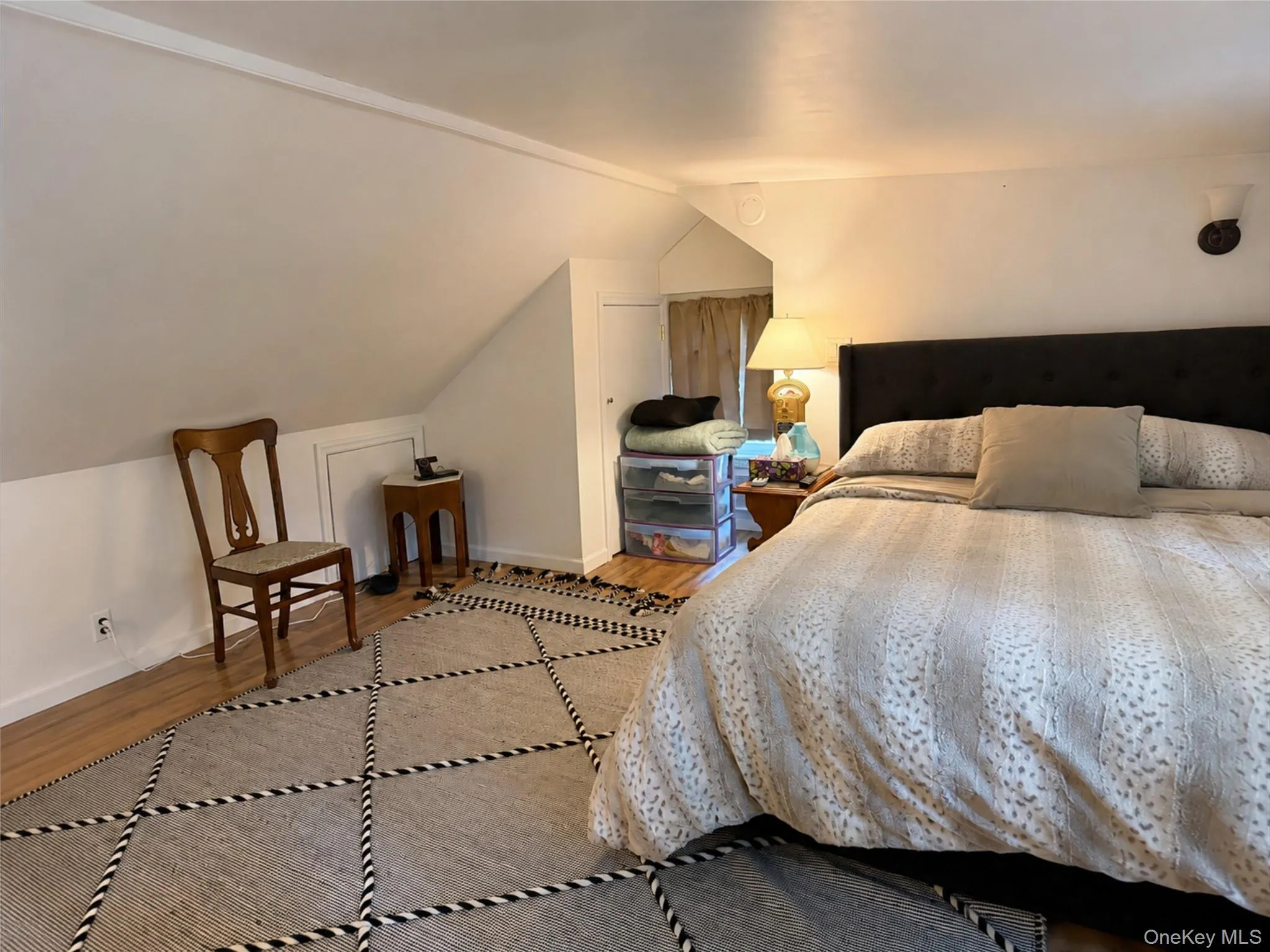 81 Daly Road, Huntington, NY, 1 Bedroom Bedrooms, 3 Rooms Rooms,1 BathroomBathrooms,Residential Lease,For Rent,Daly,0,1037000 81 Daly Road, Huntington, NY, 1 Bedroom Bedrooms, 3 Rooms Rooms,1 BathroomBathrooms,Residential Lease,For Rent,Daly,0,1037000