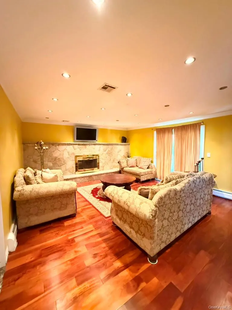 19 Pittsford Way, Clarkstown, NY, 4 Bedrooms Bedrooms, 10 Rooms Rooms,3 BathroomsBathrooms,Residential Lease,For Rent,Pittsford,0,1037007 19 Pittsford Way, Clarkstown, NY, 4 Bedrooms Bedrooms, 10 Rooms Rooms,3 BathroomsBathrooms,Residential Lease,For Rent,Pittsford,0,1037007
