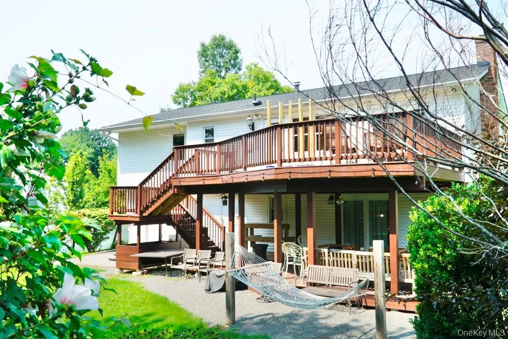 19 Pittsford Way, Clarkstown, NY, 4 Bedrooms Bedrooms, 10 Rooms Rooms,3 BathroomsBathrooms,Residential Lease,For Rent,Pittsford,0,1037007 19 Pittsford Way, Clarkstown, NY, 4 Bedrooms Bedrooms, 10 Rooms Rooms,3 BathroomsBathrooms,Residential Lease,For Rent,Pittsford,0,1037007