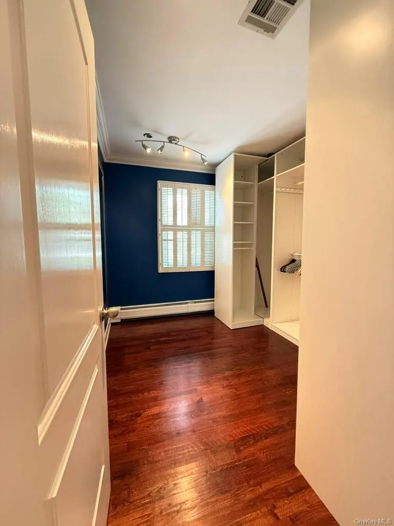 19 Pittsford Way, Clarkstown, NY, 4 Bedrooms Bedrooms, 10 Rooms Rooms,3 BathroomsBathrooms,Residential Lease,For Rent,Pittsford,0,1037007 19 Pittsford Way, Clarkstown, NY, 4 Bedrooms Bedrooms, 10 Rooms Rooms,3 BathroomsBathrooms,Residential Lease,For Rent,Pittsford,0,1037007