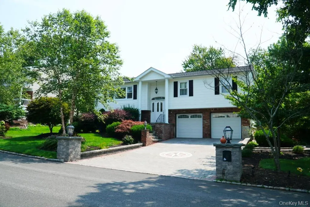 19 Pittsford Way, Clarkstown, NY, 4 Bedrooms Bedrooms, 10 Rooms Rooms,3 BathroomsBathrooms,Residential Lease,For Rent,Pittsford,0,1037007 19 Pittsford Way, Clarkstown, NY, 4 Bedrooms Bedrooms, 10 Rooms Rooms,3 BathroomsBathrooms,Residential Lease,For Rent,Pittsford,0,1037007
