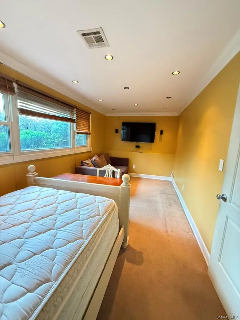19 Pittsford Way, Clarkstown, NY, 4 Bedrooms Bedrooms, 10 Rooms Rooms,3 BathroomsBathrooms,Residential Lease,For Rent,Pittsford,0,1037007 19 Pittsford Way, Clarkstown, NY, 4 Bedrooms Bedrooms, 10 Rooms Rooms,3 BathroomsBathrooms,Residential Lease,For Rent,Pittsford,0,1037007