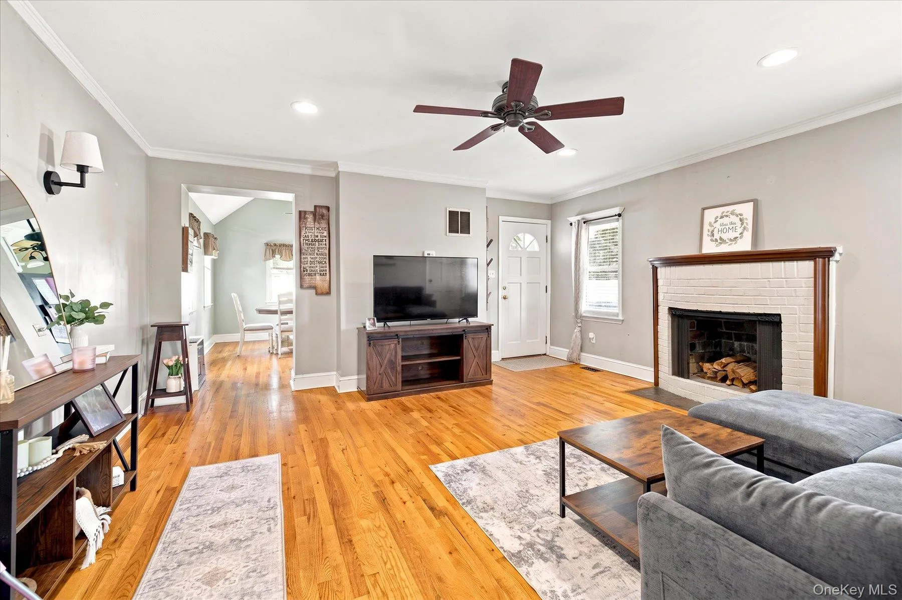 1 Ridgewood Drive, Hempstead, NY, 3 Bedrooms Bedrooms, 5 Rooms Rooms,2 BathroomsBathrooms,Residential,For Rent,Ridgewood,0,1037008 1 Ridgewood Drive, Hempstead, NY, 3 Bedrooms Bedrooms, 5 Rooms Rooms,2 BathroomsBathrooms,Residential,For Rent,Ridgewood,0,1037008