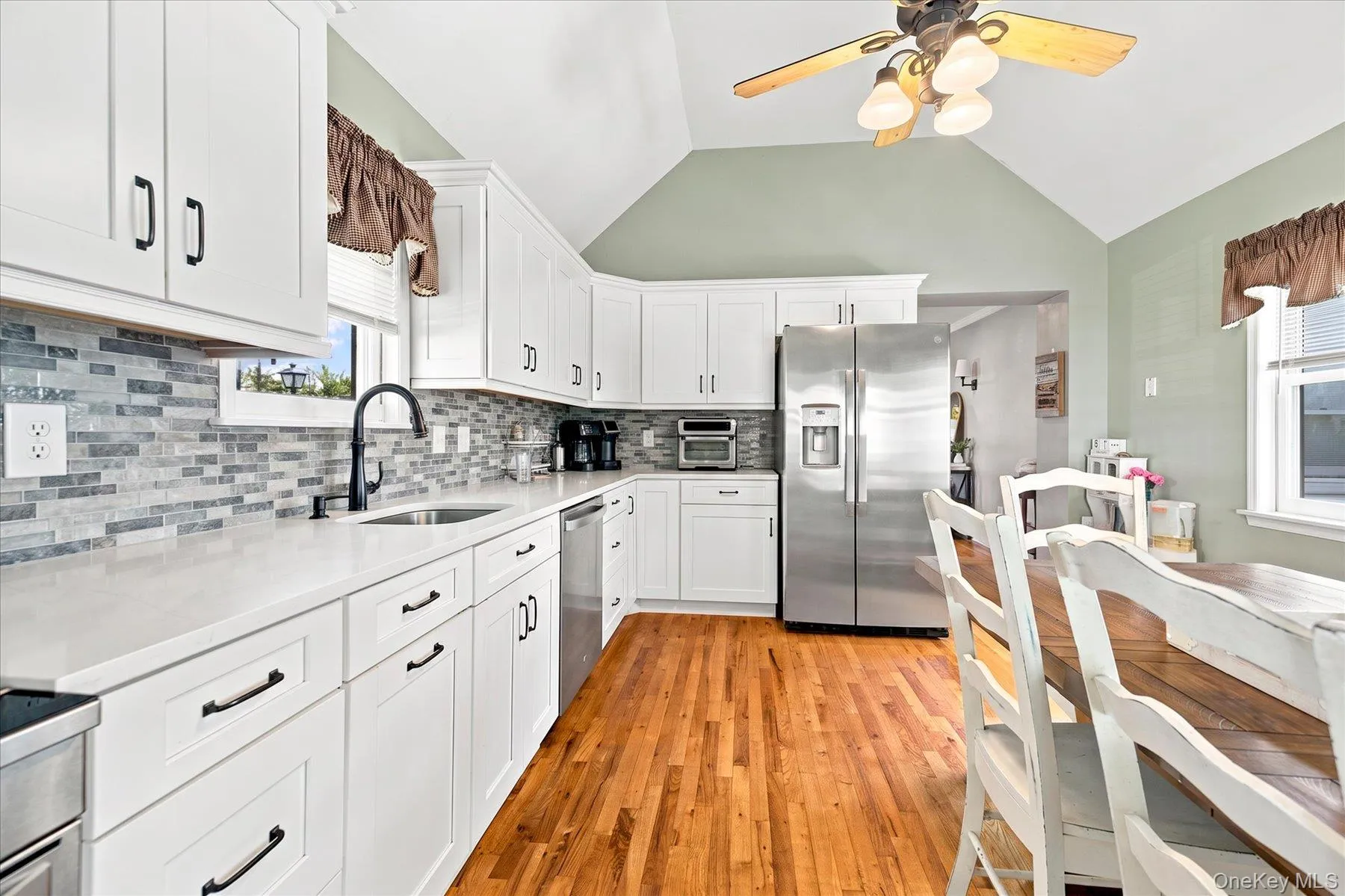 1 Ridgewood Drive, Hempstead, NY, 3 Bedrooms Bedrooms, 5 Rooms Rooms,2 BathroomsBathrooms,Residential,For Rent,Ridgewood,0,1037008 1 Ridgewood Drive, Hempstead, NY, 3 Bedrooms Bedrooms, 5 Rooms Rooms,2 BathroomsBathrooms,Residential,For Rent,Ridgewood,0,1037008
