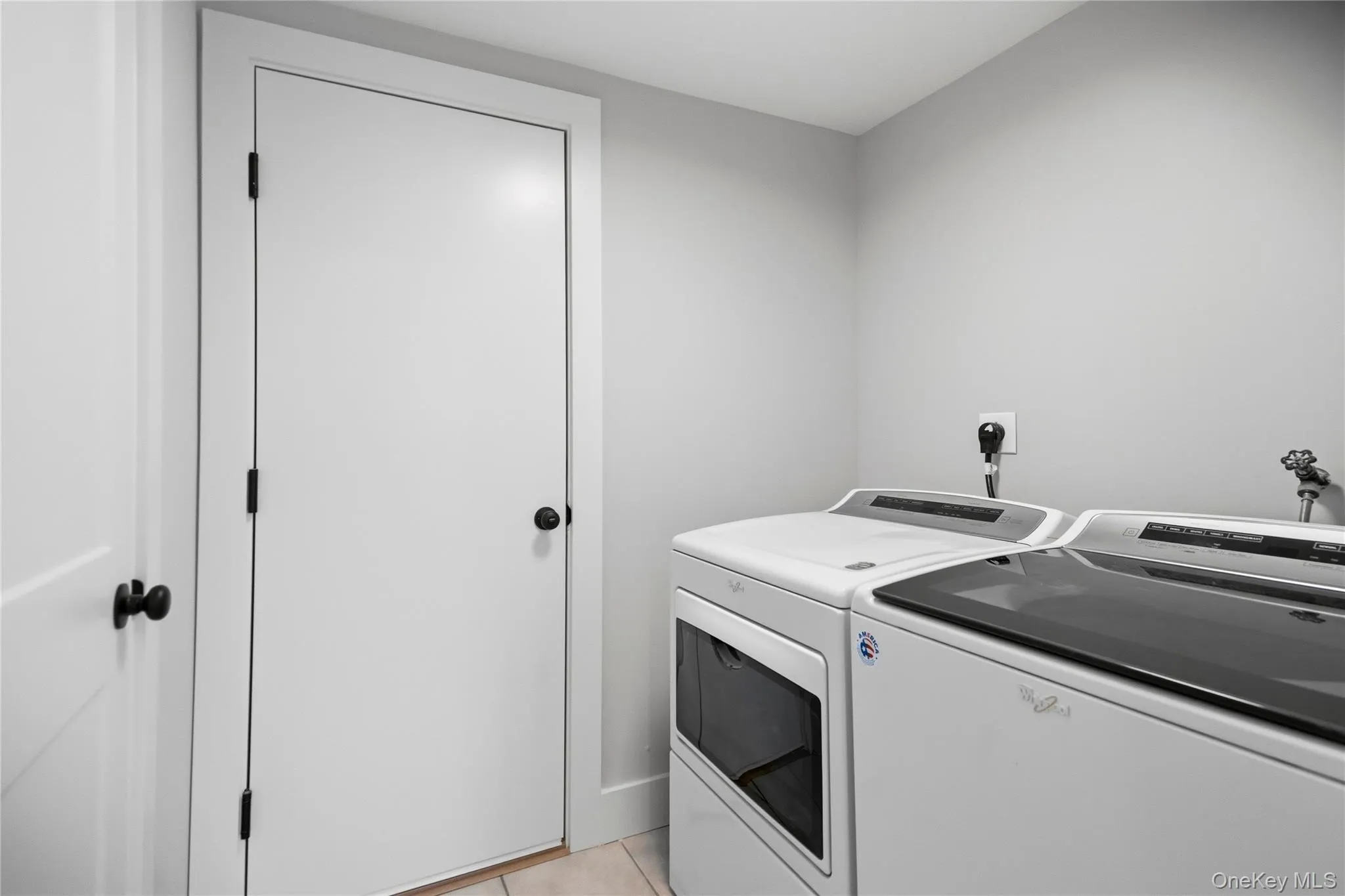 6 Oatley Place, Smithtown, NY, 4 Bedrooms Bedrooms, 8 Rooms Rooms,1 BathroomBathrooms,Residential,For Rent,Oatley,0,1037016 6 Oatley Place, Smithtown, NY, 4 Bedrooms Bedrooms, 8 Rooms Rooms,1 BathroomBathrooms,Residential,For Rent,Oatley,0,1037016