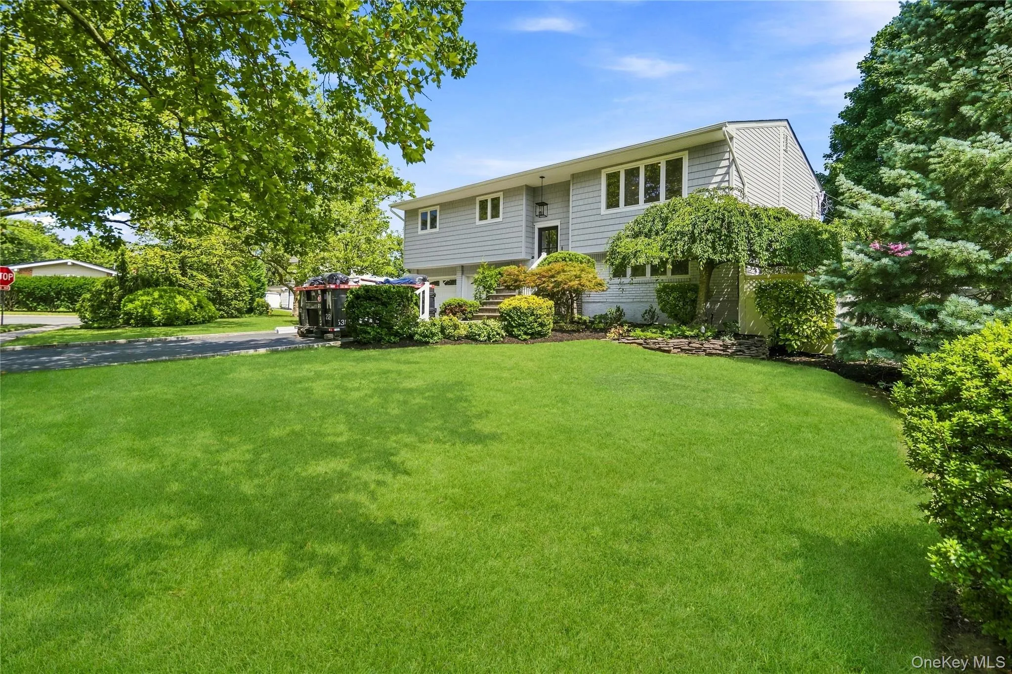 6 Oatley Place, Smithtown, NY, 4 Bedrooms Bedrooms, 8 Rooms Rooms,1 BathroomBathrooms,Residential,For Rent,Oatley,0,1037016 6 Oatley Place, Smithtown, NY, 4 Bedrooms Bedrooms, 8 Rooms Rooms,1 BathroomBathrooms,Residential,For Rent,Oatley,0,1037016