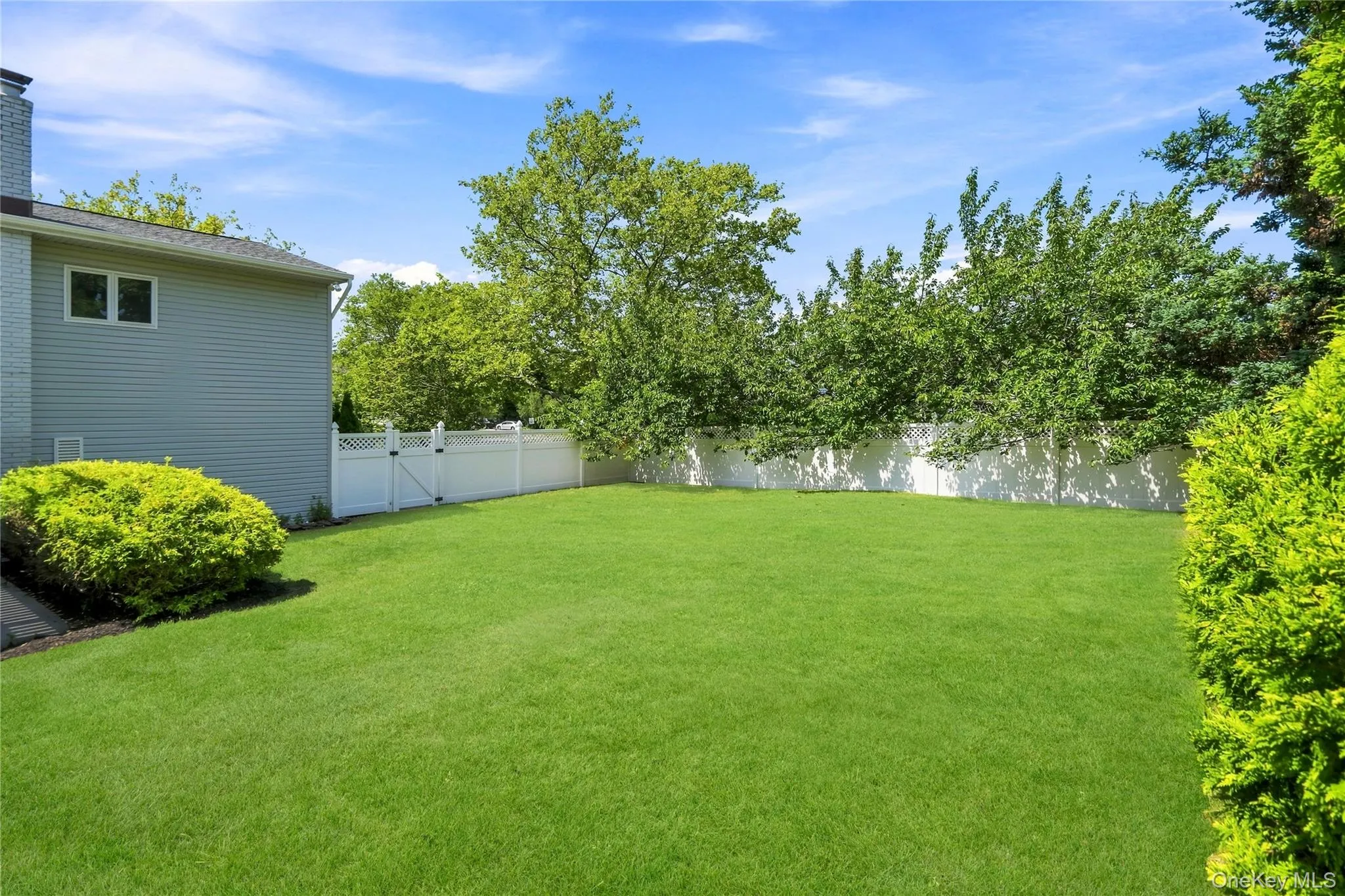 6 Oatley Place, Smithtown, NY, 4 Bedrooms Bedrooms, 8 Rooms Rooms,1 BathroomBathrooms,Residential,For Rent,Oatley,0,1037016 6 Oatley Place, Smithtown, NY, 4 Bedrooms Bedrooms, 8 Rooms Rooms,1 BathroomBathrooms,Residential,For Rent,Oatley,0,1037016