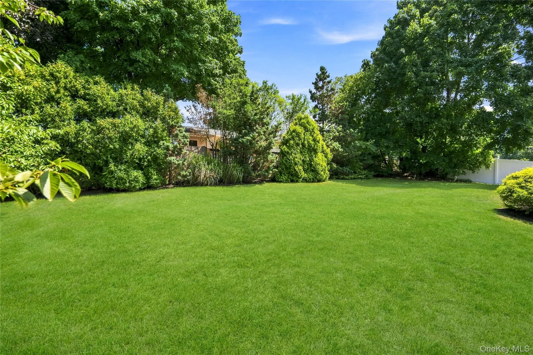 6 Oatley Place, Smithtown, NY, 4 Bedrooms Bedrooms, 8 Rooms Rooms,1 BathroomBathrooms,Residential,For Rent,Oatley,0,1037016 6 Oatley Place, Smithtown, NY, 4 Bedrooms Bedrooms, 8 Rooms Rooms,1 BathroomBathrooms,Residential,For Rent,Oatley,0,1037016