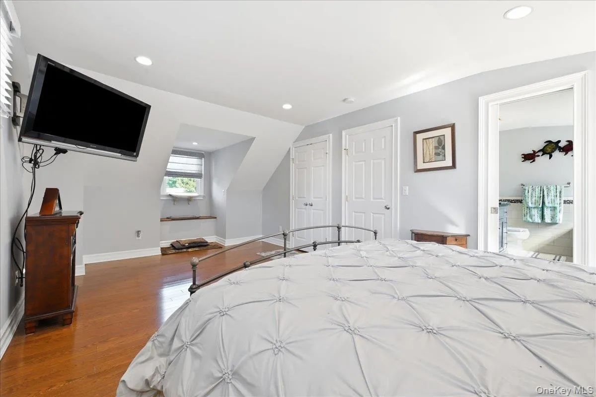 151 New York Avenue, Babylon, NY, 3 Bedrooms Bedrooms, 8 Rooms Rooms,2 BathroomsBathrooms,Residential,For Rent,New York,0,1037020 151 New York Avenue, Babylon, NY, 3 Bedrooms Bedrooms, 8 Rooms Rooms,2 BathroomsBathrooms,Residential,For Rent,New York,0,1037020