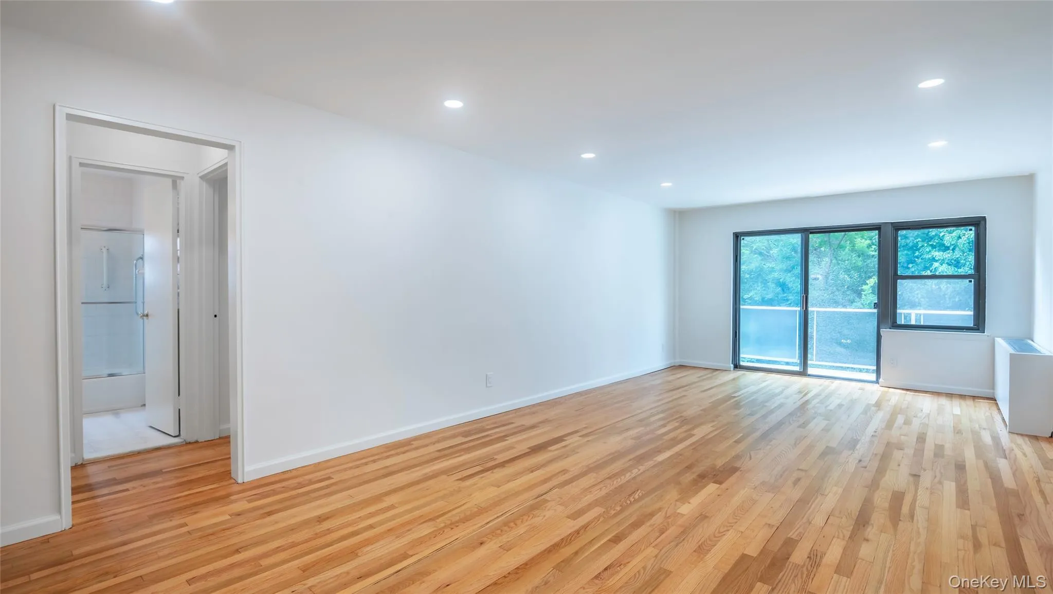 20 Canterbury Road, North Hempstead, NY, 1 Bedroom Bedrooms, 4 Rooms Rooms,1 BathroomBathrooms,Residential,For Rent,Canterbury,0,1037023 20 Canterbury Road, North Hempstead, NY, 1 Bedroom Bedrooms, 4 Rooms Rooms,1 BathroomBathrooms,Residential,For Rent,Canterbury,0,1037023