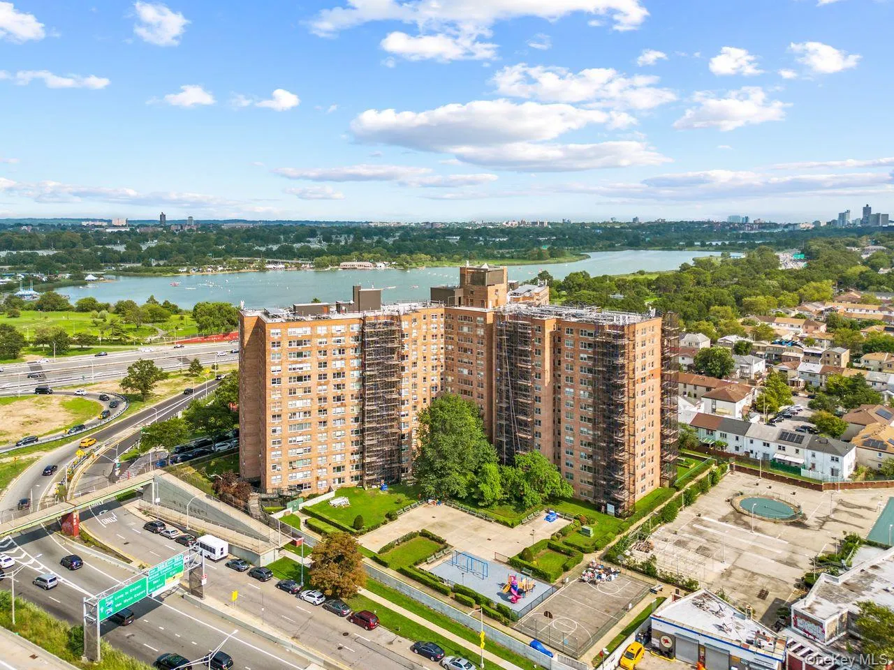 61-20 Grand Central Parkway, New York, NY, 1 Bedroom Bedrooms, 4 Rooms Rooms,1 BathroomBathrooms,Residential,For Rent,Grand Central,0,1037030 61-20 Grand Central Parkway, New York, NY, 1 Bedroom Bedrooms, 4 Rooms Rooms,1 BathroomBathrooms,Residential,For Rent,Grand Central,0,1037030