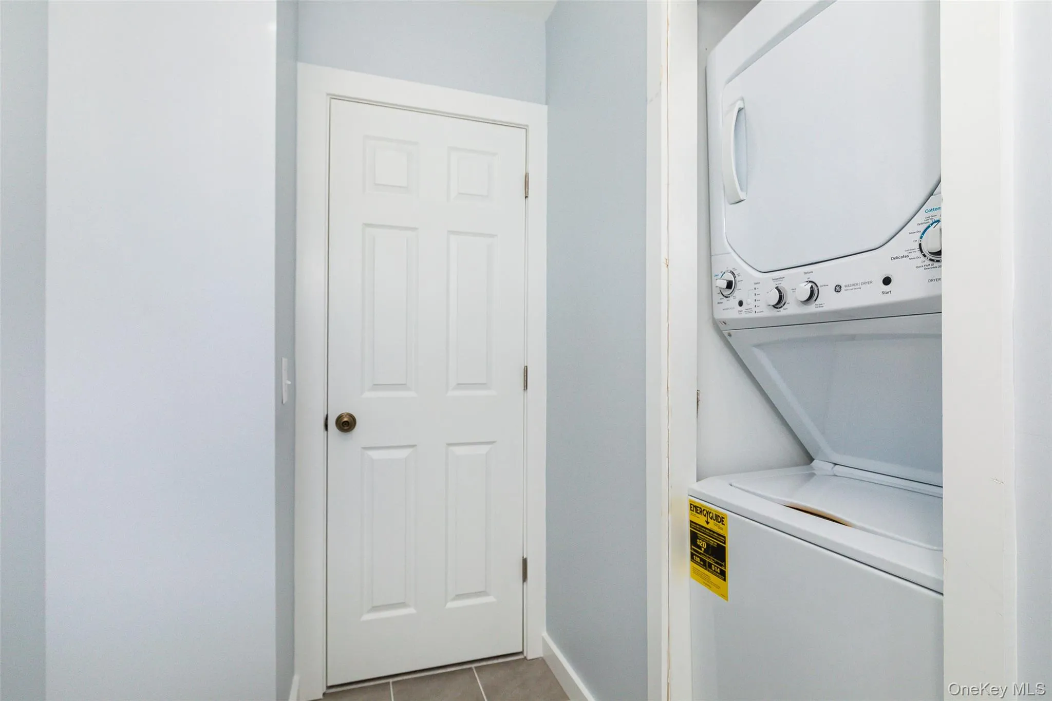 68 Clark Street, Poughkeepsie, NY, 1 Bedroom Bedrooms, 3 Rooms Rooms,1 BathroomBathrooms,Residential Lease,For Rent,Clark,0,1037032 68 Clark Street, Poughkeepsie, NY, 1 Bedroom Bedrooms, 3 Rooms Rooms,1 BathroomBathrooms,Residential Lease,For Rent,Clark,0,1037032