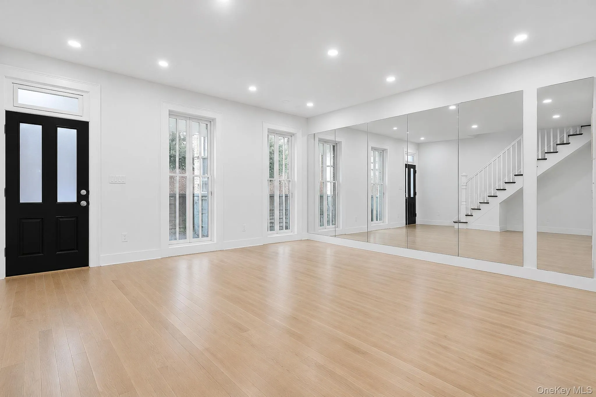 47 Chauncey Street, New York, NY, 2 Bedrooms Bedrooms, 5 Rooms Rooms,2 BathroomsBathrooms,Residential,For Rent,Chauncey,0,1037034 47 Chauncey Street, New York, NY, 2 Bedrooms Bedrooms, 5 Rooms Rooms,2 BathroomsBathrooms,Residential,For Rent,Chauncey,0,1037034