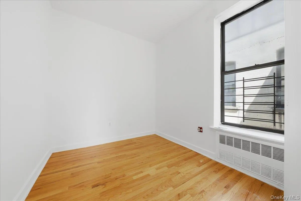 51 106th Street, New York, NY, 3 Bedrooms Bedrooms, 5 Rooms Rooms,1 BathroomBathrooms,Residential,For Rent,106th,0,1037036 51 106th Street, New York, NY, 3 Bedrooms Bedrooms, 5 Rooms Rooms,1 BathroomBathrooms,Residential,For Rent,106th,0,1037036