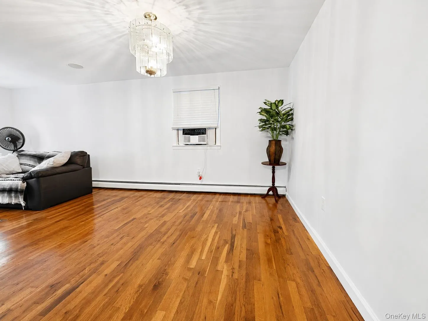 100 Lee Avenue, Babylon, NY, 2 Bedrooms Bedrooms, 4 Rooms Rooms,1 BathroomBathrooms,Residential Lease,For Rent,Lee,0,1037039 100 Lee Avenue, Babylon, NY, 2 Bedrooms Bedrooms, 4 Rooms Rooms,1 BathroomBathrooms,Residential Lease,For Rent,Lee,0,1037039
