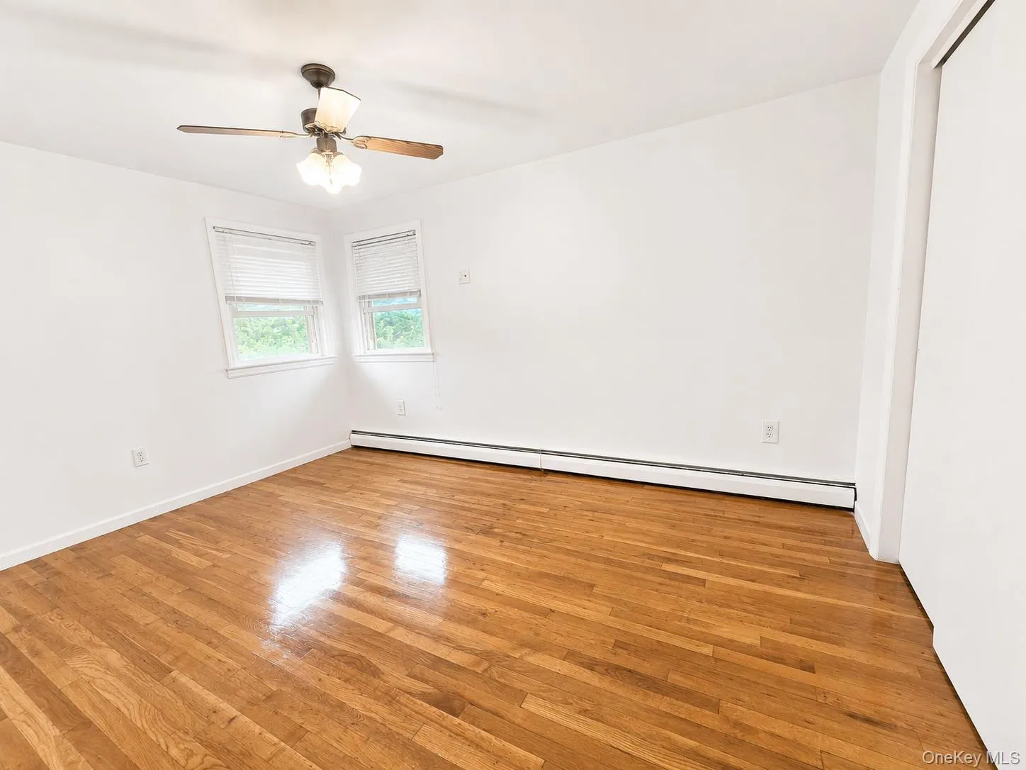 100 Lee Avenue, Babylon, NY, 2 Bedrooms Bedrooms, 4 Rooms Rooms,1 BathroomBathrooms,Residential Lease,For Rent,Lee,0,1037039 100 Lee Avenue, Babylon, NY, 2 Bedrooms Bedrooms, 4 Rooms Rooms,1 BathroomBathrooms,Residential Lease,For Rent,Lee,0,1037039