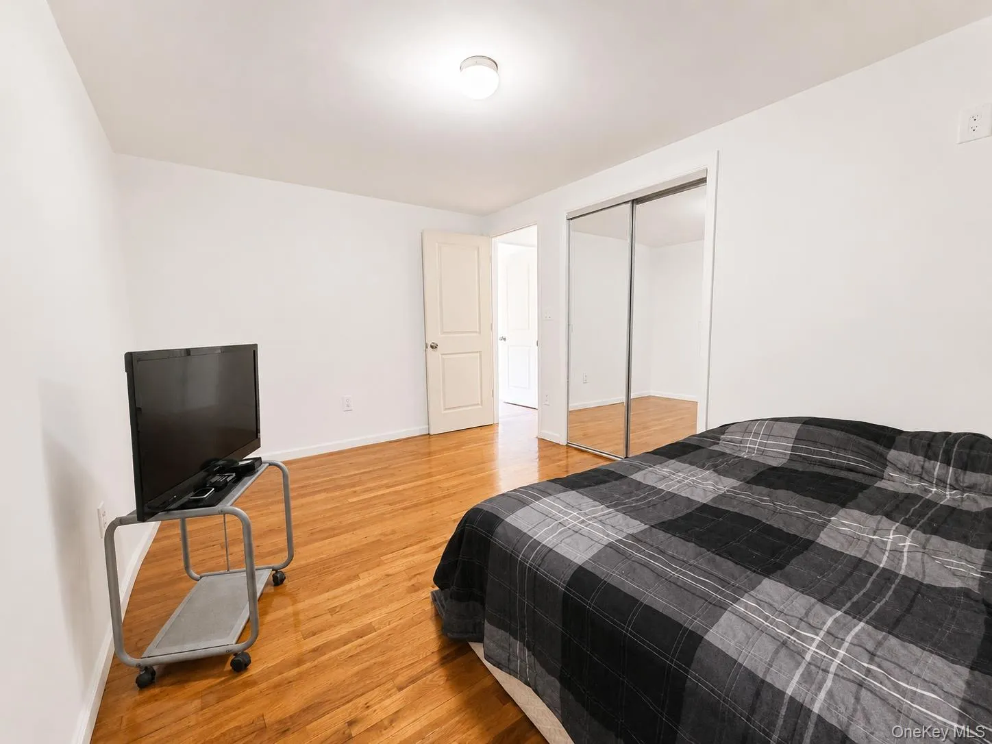 100 Lee Avenue, Babylon, NY, 2 Bedrooms Bedrooms, 4 Rooms Rooms,1 BathroomBathrooms,Residential Lease,For Rent,Lee,0,1037039 100 Lee Avenue, Babylon, NY, 2 Bedrooms Bedrooms, 4 Rooms Rooms,1 BathroomBathrooms,Residential Lease,For Rent,Lee,0,1037039