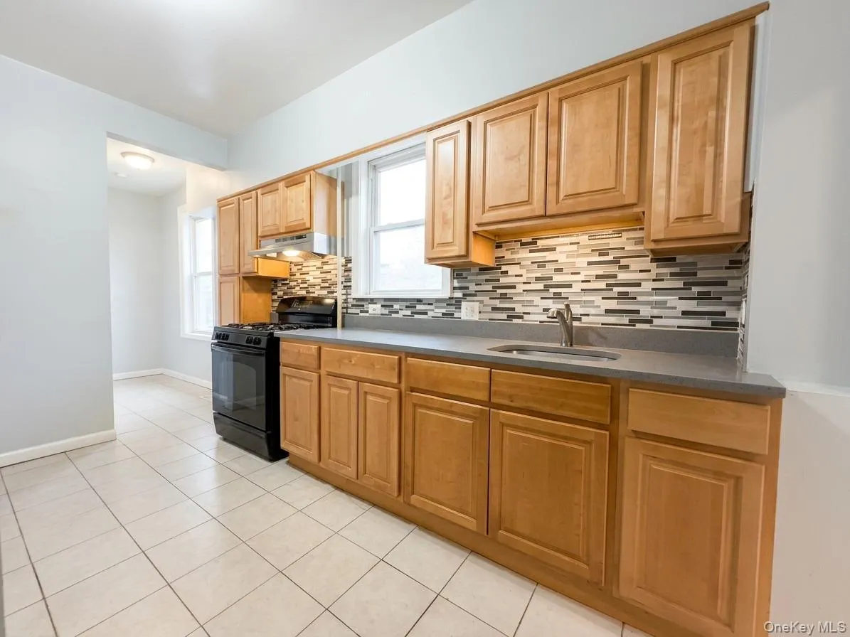4451 Matilda Avenue, New York, NY, 4 Bedrooms Bedrooms, 7 Rooms Rooms,1 BathroomBathrooms,Residential Lease,For Rent,Matilda,0,1037040 4451 Matilda Avenue, New York, NY, 4 Bedrooms Bedrooms, 7 Rooms Rooms,1 BathroomBathrooms,Residential Lease,For Rent,Matilda,0,1037040