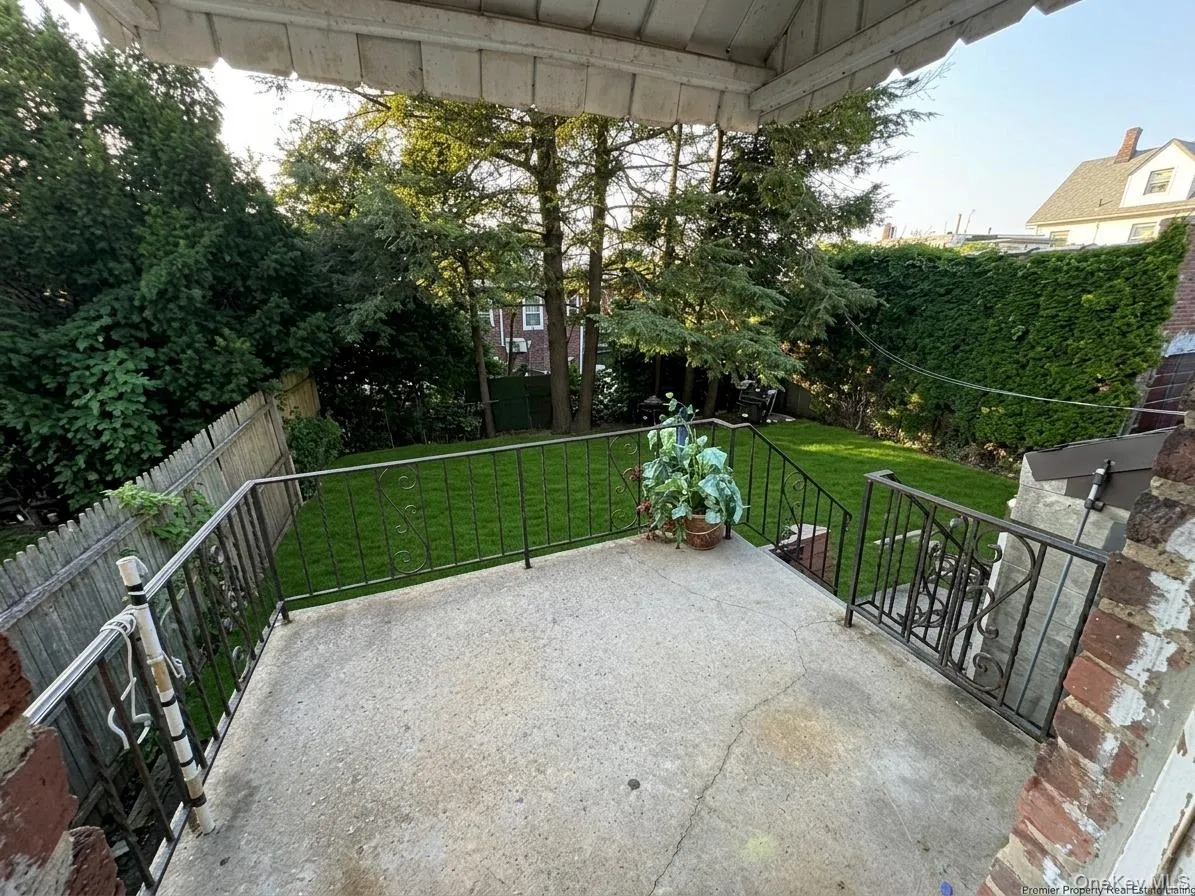 4451 Matilda Avenue, New York, NY, 4 Bedrooms Bedrooms, 7 Rooms Rooms,1 BathroomBathrooms,Residential Lease,For Rent,Matilda,0,1037040 4451 Matilda Avenue, New York, NY, 4 Bedrooms Bedrooms, 7 Rooms Rooms,1 BathroomBathrooms,Residential Lease,For Rent,Matilda,0,1037040
