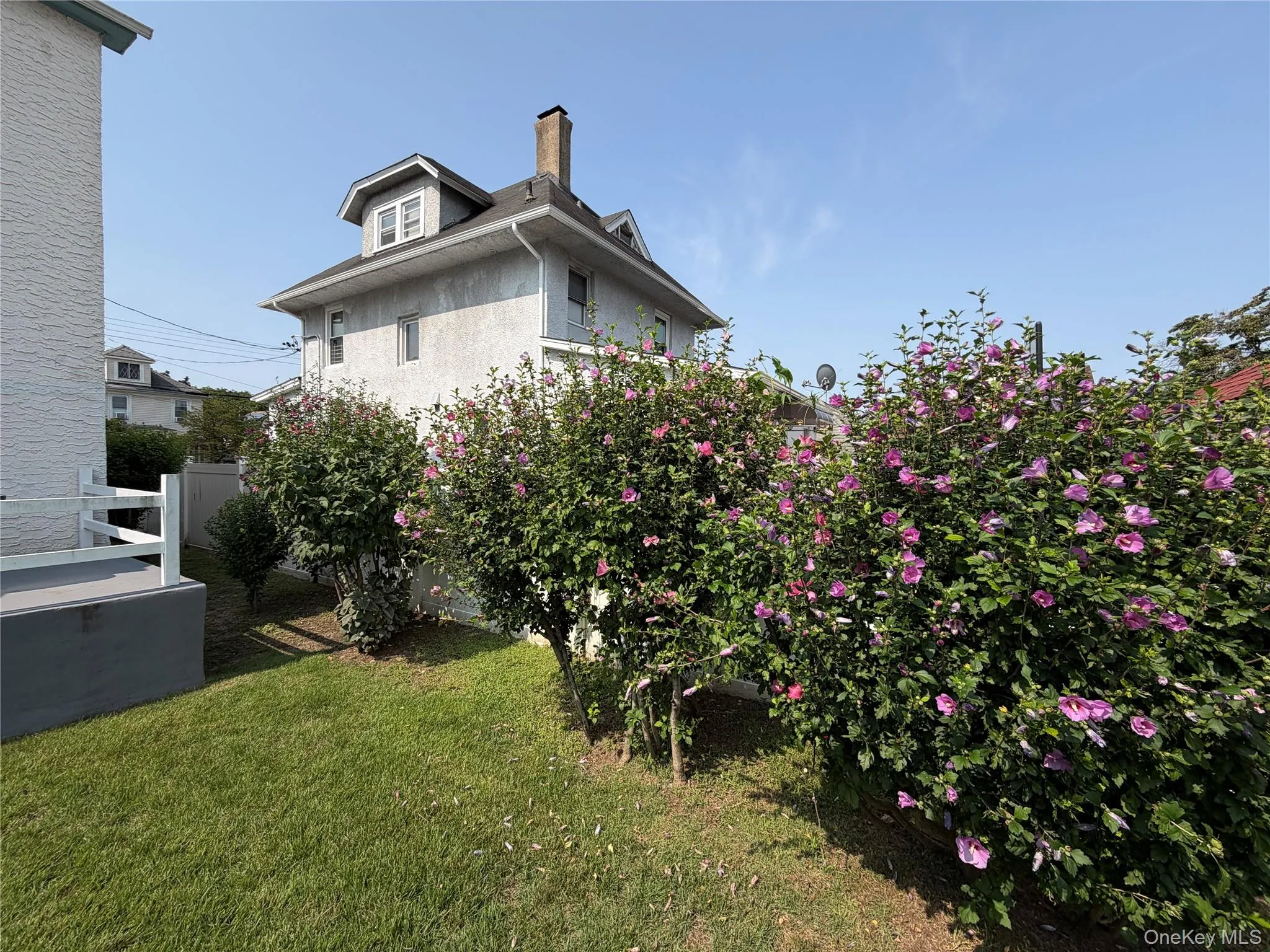 22015 101st Avenue, New York, NY, 3 Bedrooms Bedrooms, 5 Rooms Rooms,1 BathroomBathrooms,Residential,For Rent,101st,0,1037041 22015 101st Avenue, New York, NY, 3 Bedrooms Bedrooms, 5 Rooms Rooms,1 BathroomBathrooms,Residential,For Rent,101st,0,1037041