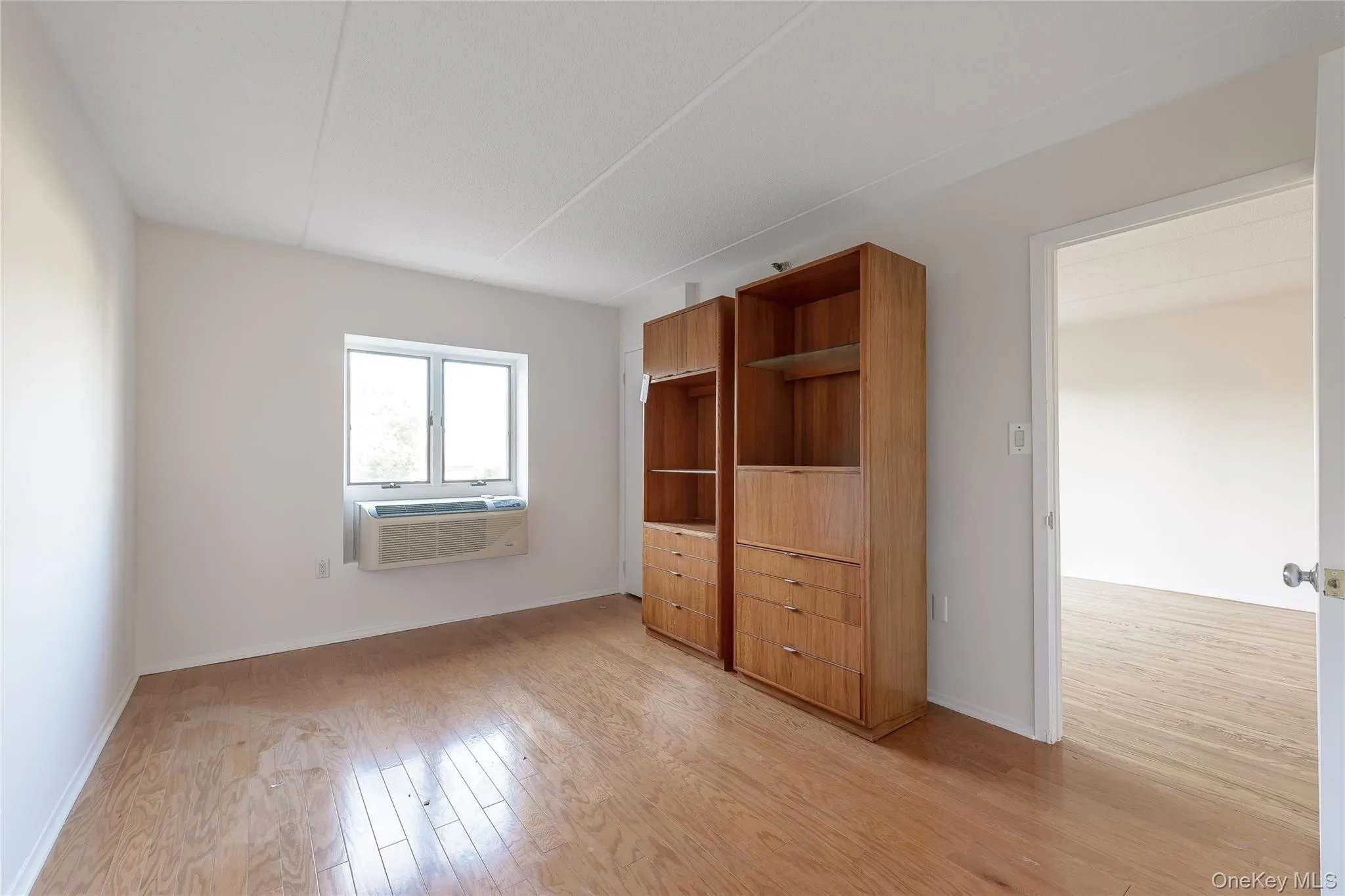 205 Mineola Boulevard, North Hempstead, NY, 1 Bedroom Bedrooms, 3 Rooms Rooms,1 BathroomBathrooms,Residential Lease,For Rent,Mineola,0,1037043 205 Mineola Boulevard, North Hempstead, NY, 1 Bedroom Bedrooms, 3 Rooms Rooms,1 BathroomBathrooms,Residential Lease,For Rent,Mineola,0,1037043