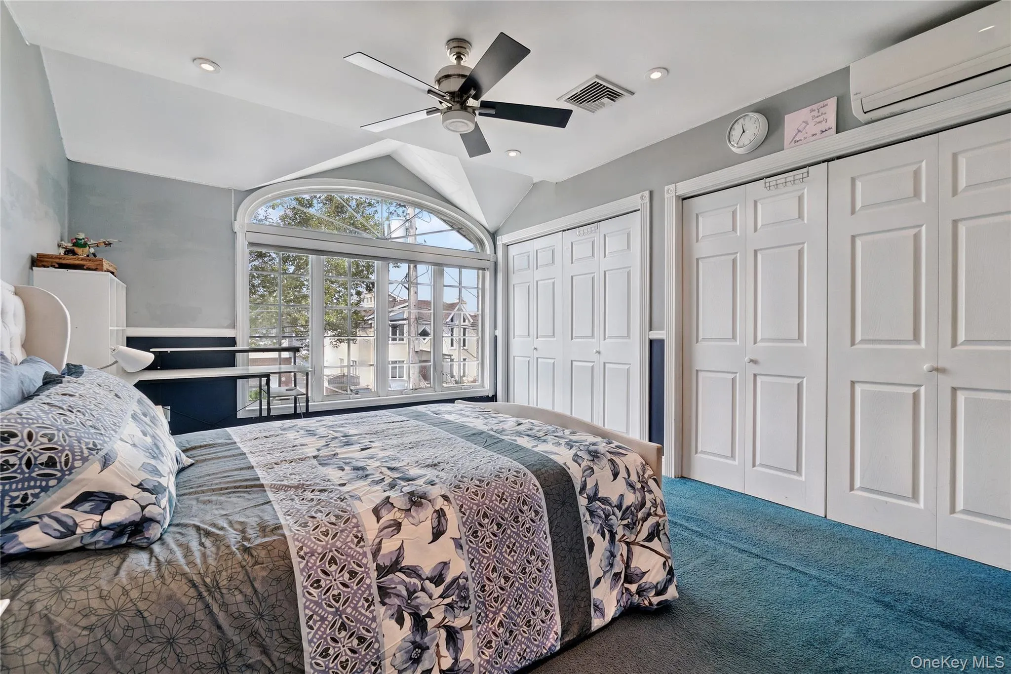 158-23 92nd Street, New York, NY, 3 Bedrooms Bedrooms, 8 Rooms Rooms,2 BathroomsBathrooms,Residential,For Rent,92nd,0,1037044 158-23 92nd Street, New York, NY, 3 Bedrooms Bedrooms, 8 Rooms Rooms,2 BathroomsBathrooms,Residential,For Rent,92nd,0,1037044