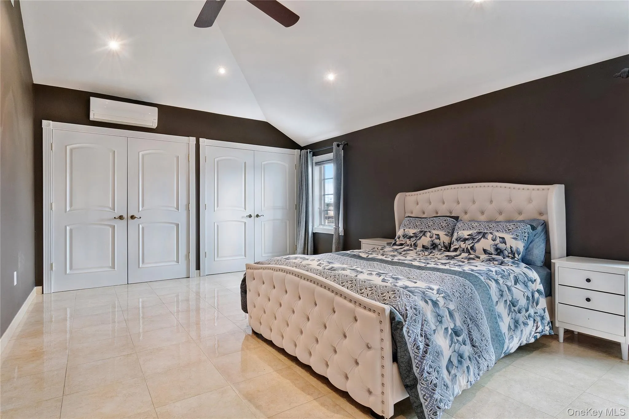 158-23 92nd Street, New York, NY, 3 Bedrooms Bedrooms, 8 Rooms Rooms,2 BathroomsBathrooms,Residential,For Rent,92nd,0,1037044 158-23 92nd Street, New York, NY, 3 Bedrooms Bedrooms, 8 Rooms Rooms,2 BathroomsBathrooms,Residential,For Rent,92nd,0,1037044