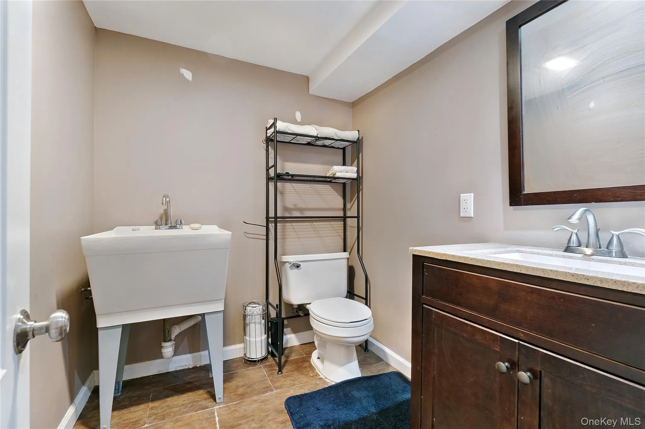 158-23 92nd Street, New York, NY, 3 Bedrooms Bedrooms, 8 Rooms Rooms,2 BathroomsBathrooms,Residential,For Rent,92nd,0,1037044 158-23 92nd Street, New York, NY, 3 Bedrooms Bedrooms, 8 Rooms Rooms,2 BathroomsBathrooms,Residential,For Rent,92nd,0,1037044