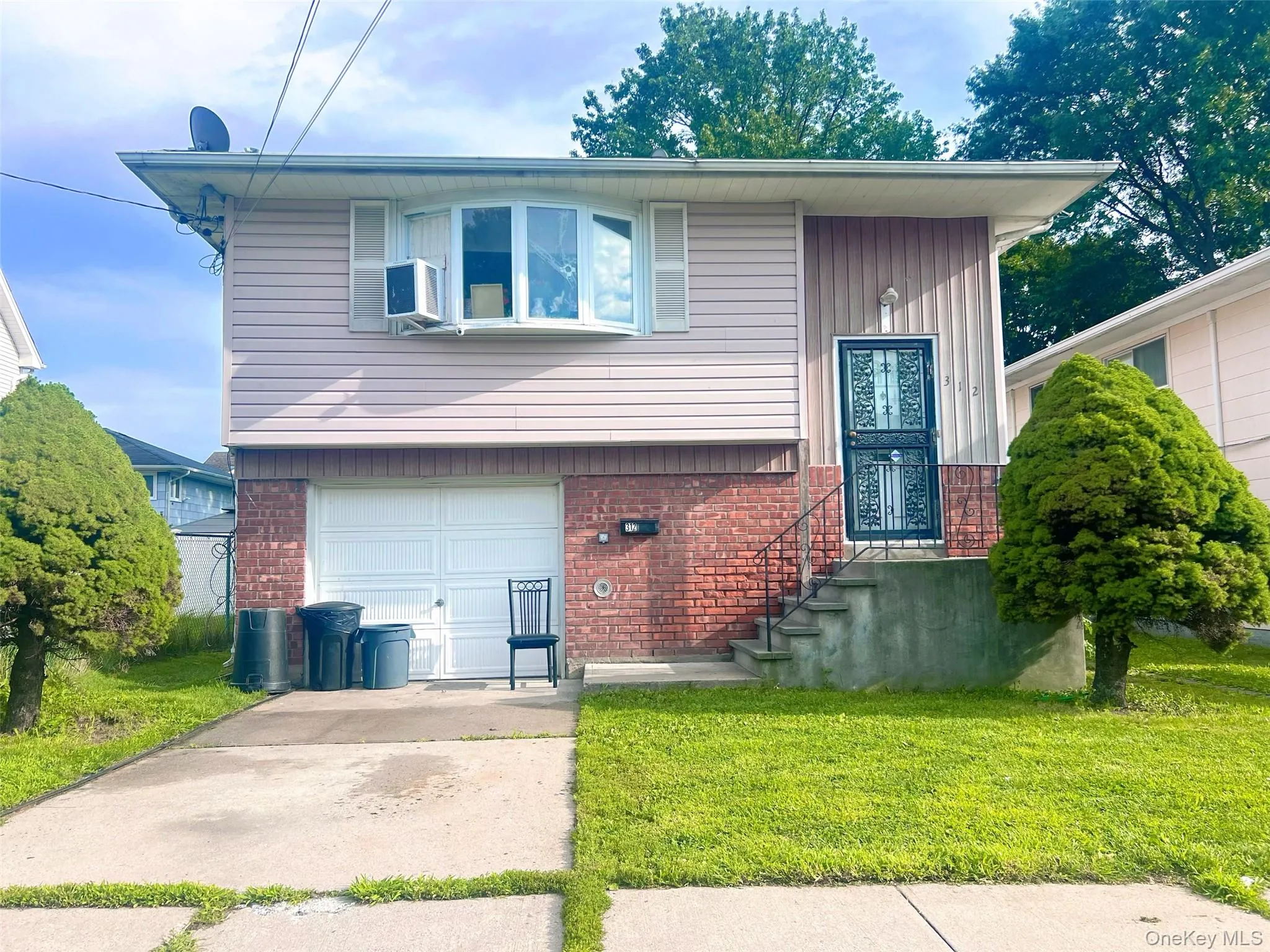 312 Columbia Street, Hempstead, NY, 5 Bedrooms Bedrooms, 9 Rooms Rooms,2 BathroomsBathrooms,Residential,For Rent,Columbia,0,1037045 312 Columbia Street, Hempstead, NY, 5 Bedrooms Bedrooms, 9 Rooms Rooms,2 BathroomsBathrooms,Residential,For Rent,Columbia,0,1037045