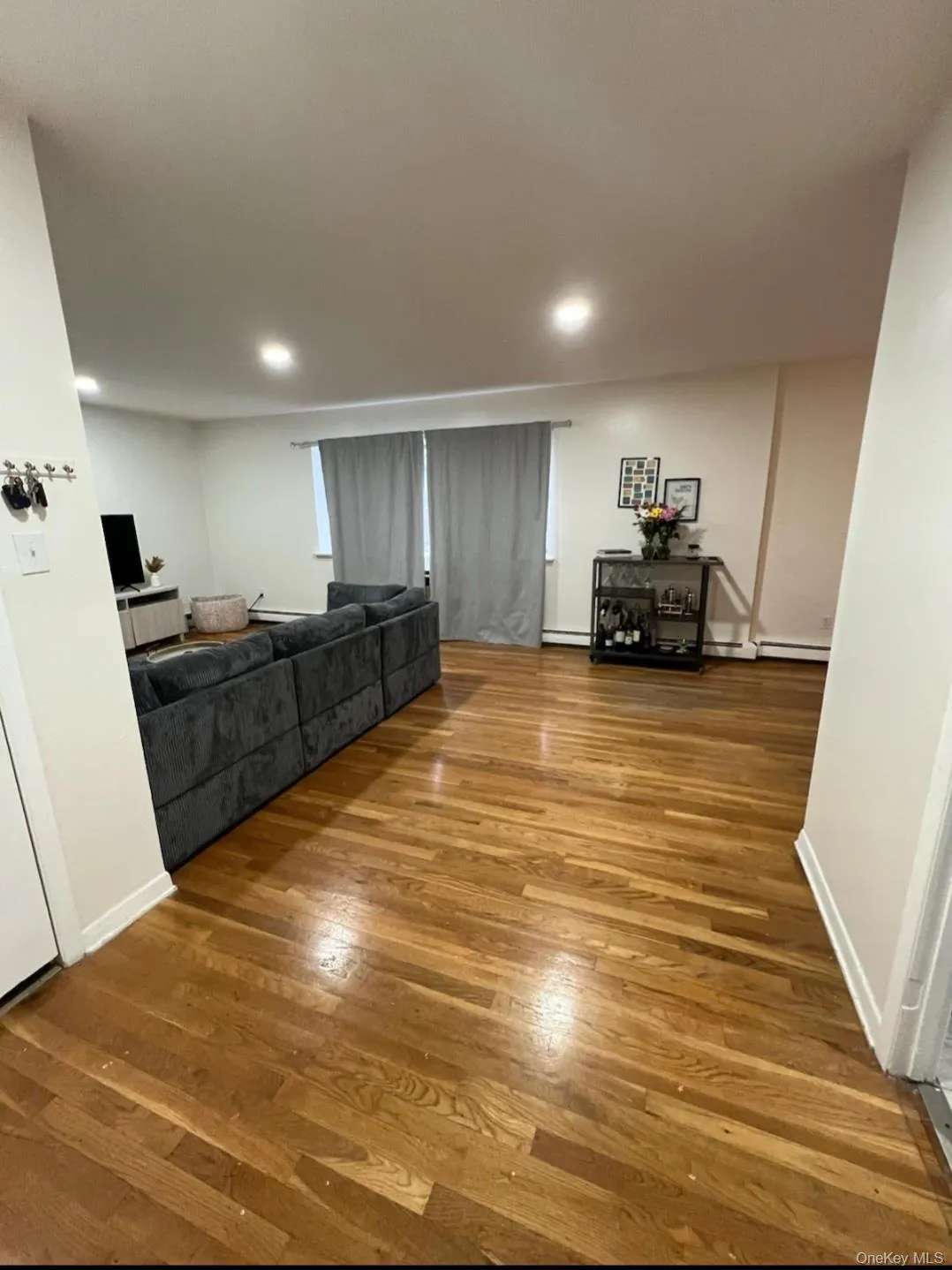 6037 Delafield Avenue, New York, NY, 4 Bedrooms Bedrooms, 7 Rooms Rooms,2 BathroomsBathrooms,Residential Lease,For Rent,Delafield,0,1037048 6037 Delafield Avenue, New York, NY, 4 Bedrooms Bedrooms, 7 Rooms Rooms,2 BathroomsBathrooms,Residential Lease,For Rent,Delafield,0,1037048