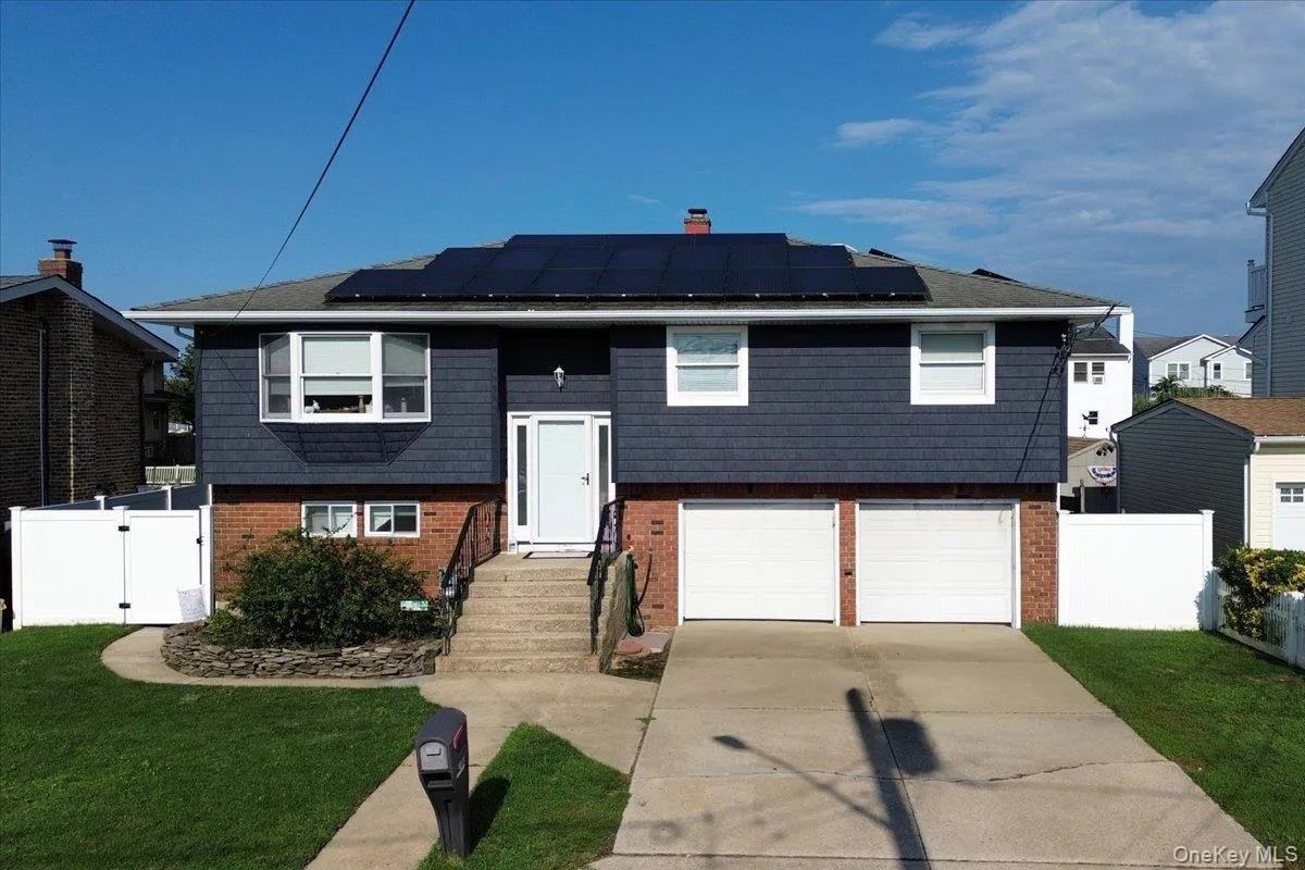 2695 Ocean Avenue, Hempstead, NY, 4 Bedrooms Bedrooms, 8 Rooms Rooms,2 BathroomsBathrooms,Residential,For Rent,Ocean,0,1037051 2695 Ocean Avenue, Hempstead, NY, 4 Bedrooms Bedrooms, 8 Rooms Rooms,2 BathroomsBathrooms,Residential,For Rent,Ocean,0,1037051