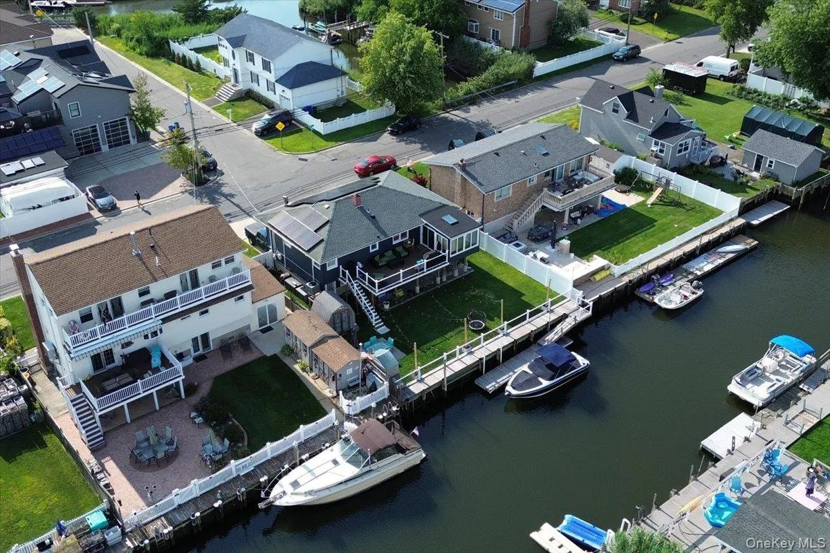 2695 Ocean Avenue, Hempstead, NY, 4 Bedrooms Bedrooms, 8 Rooms Rooms,2 BathroomsBathrooms,Residential,For Rent,Ocean,0,1037051 2695 Ocean Avenue, Hempstead, NY, 4 Bedrooms Bedrooms, 8 Rooms Rooms,2 BathroomsBathrooms,Residential,For Rent,Ocean,0,1037051