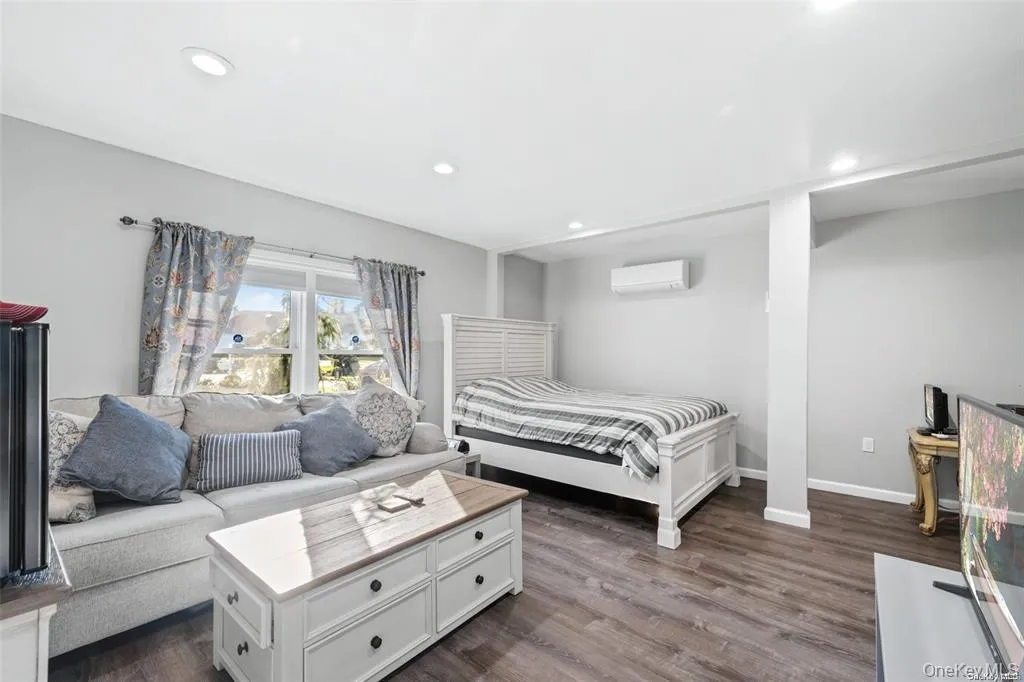 4 Jester Court, Huntington, NY, 5 Bedrooms Bedrooms, 10 Rooms Rooms,6 BathroomsBathrooms,Residential,For Rent,Jester,0,1037053 4 Jester Court, Huntington, NY, 5 Bedrooms Bedrooms, 10 Rooms Rooms,6 BathroomsBathrooms,Residential,For Rent,Jester,0,1037053