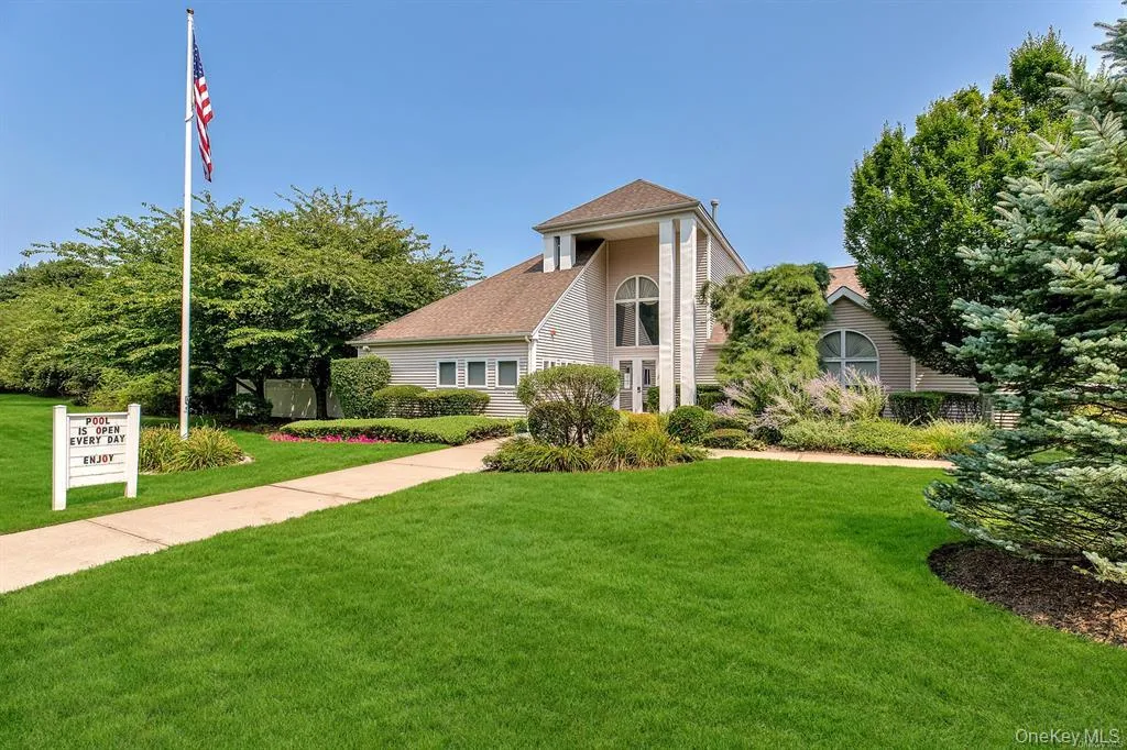 406 Willow Pond Drive, Riverhead, NY, 2 Bedrooms Bedrooms, 5 Rooms Rooms,2 BathroomsBathrooms,Residential,For Rent,Willow Pond,0,1037056 406 Willow Pond Drive, Riverhead, NY, 2 Bedrooms Bedrooms, 5 Rooms Rooms,2 BathroomsBathrooms,Residential,For Rent,Willow Pond,0,1037056