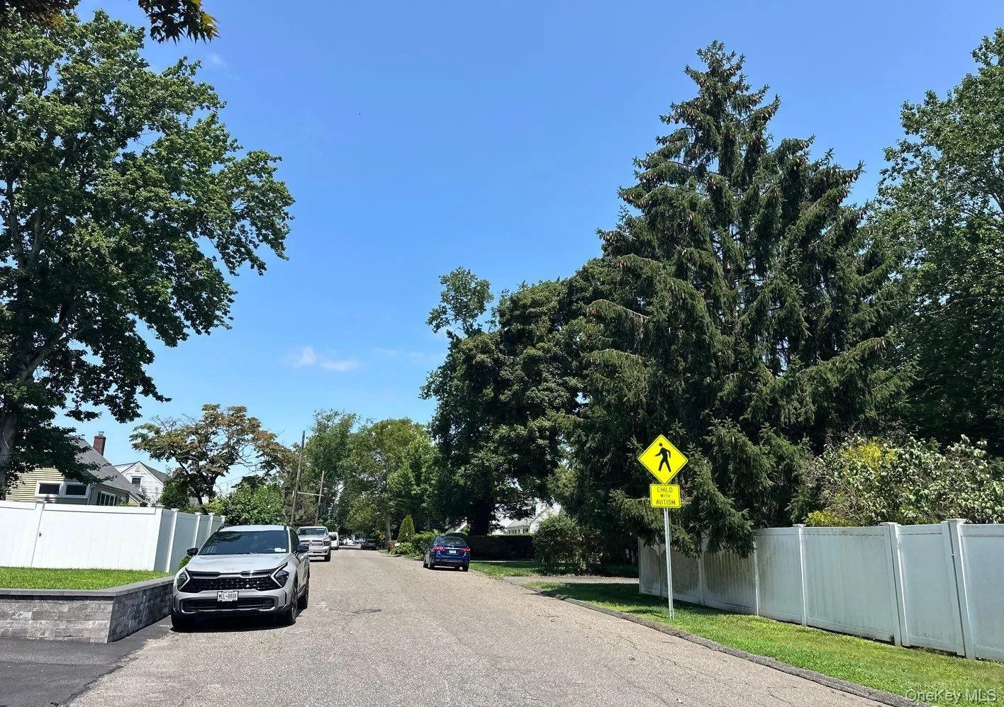 11 Stevens Place, Huntington, NY, 4 Bedrooms Bedrooms, 7 Rooms Rooms,2 BathroomsBathrooms,Residential,For Rent,Stevens,0,1037057 11 Stevens Place, Huntington, NY, 4 Bedrooms Bedrooms, 7 Rooms Rooms,2 BathroomsBathrooms,Residential,For Rent,Stevens,0,1037057