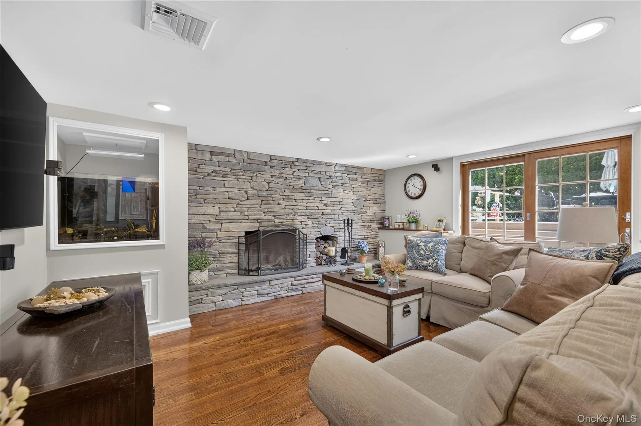 1 Ryan Court, Oyster Bay, NY, 3 Bedrooms Bedrooms, 7 Rooms Rooms,2 BathroomsBathrooms,Residential,For Rent,Ryan,0,1037062 1 Ryan Court, Oyster Bay, NY, 3 Bedrooms Bedrooms, 7 Rooms Rooms,2 BathroomsBathrooms,Residential,For Rent,Ryan,0,1037062