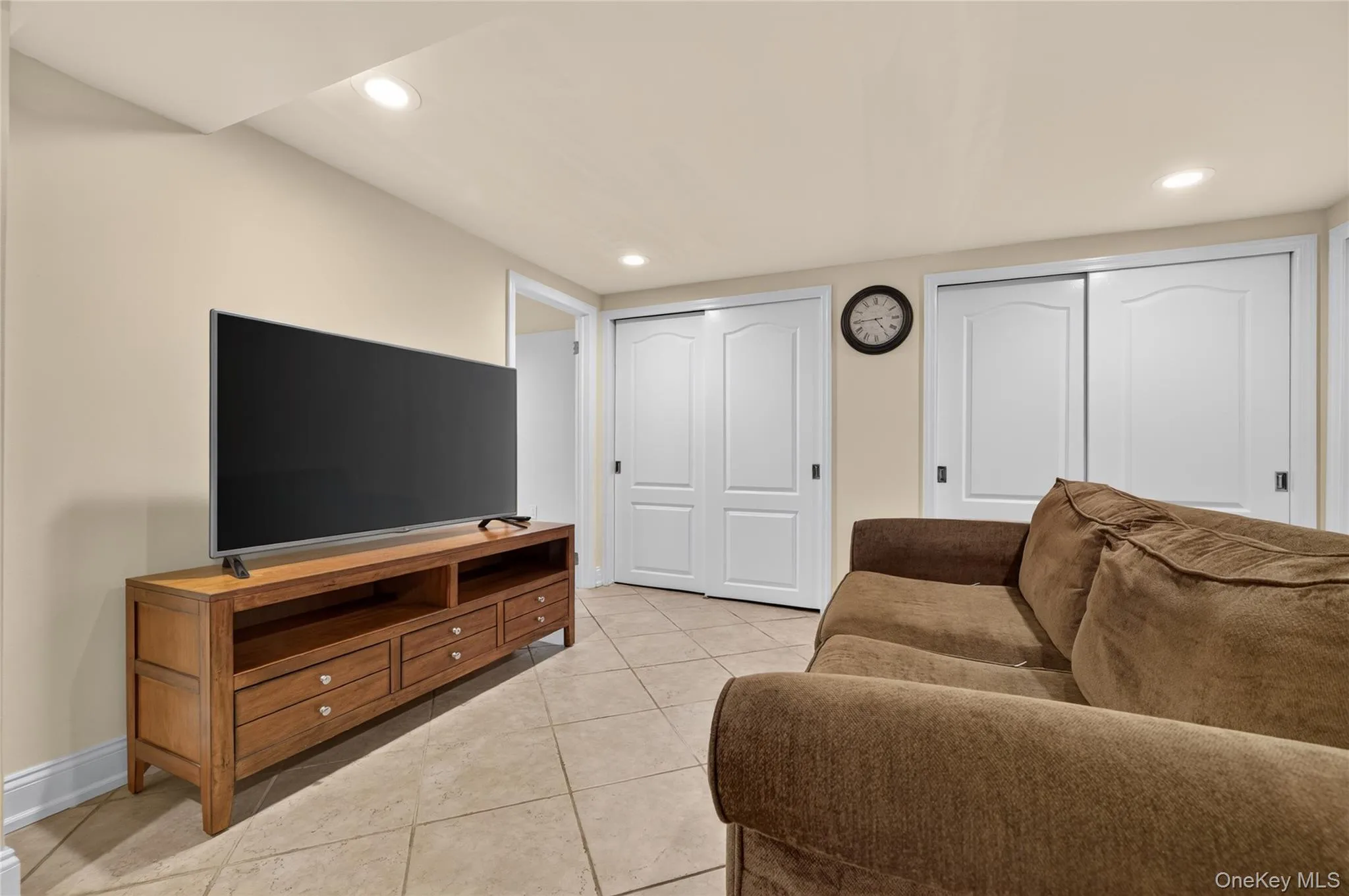 1 Ryan Court, Oyster Bay, NY, 3 Bedrooms Bedrooms, 7 Rooms Rooms,2 BathroomsBathrooms,Residential,For Rent,Ryan,0,1037062 1 Ryan Court, Oyster Bay, NY, 3 Bedrooms Bedrooms, 7 Rooms Rooms,2 BathroomsBathrooms,Residential,For Rent,Ryan,0,1037062