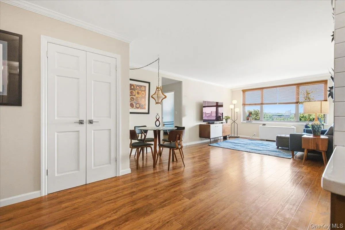 7025 Yellowstone Boulevard, New York, NY, 1 Bedroom Bedrooms, 3 Rooms Rooms,1 BathroomBathrooms,Residential,For Rent,Yellowstone,0,1037066 7025 Yellowstone Boulevard, New York, NY, 1 Bedroom Bedrooms, 3 Rooms Rooms,1 BathroomBathrooms,Residential,For Rent,Yellowstone,0,1037066