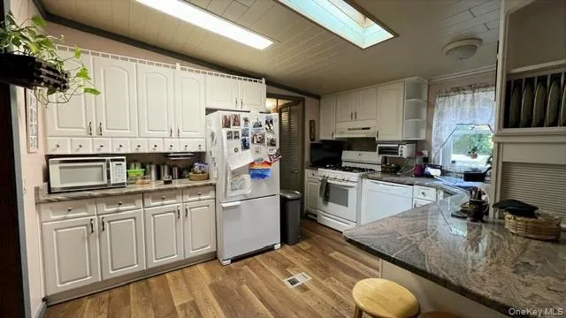 231 Traverse Road, Out Of Area, PA, 3 Bedrooms Bedrooms, 14 Rooms Rooms,3 BathroomsBathrooms,Residential,For Rent,Traverse,0,1037068 231 Traverse Road, Out Of Area, PA, 3 Bedrooms Bedrooms, 14 Rooms Rooms,3 BathroomsBathrooms,Residential,For Rent,Traverse,0,1037068