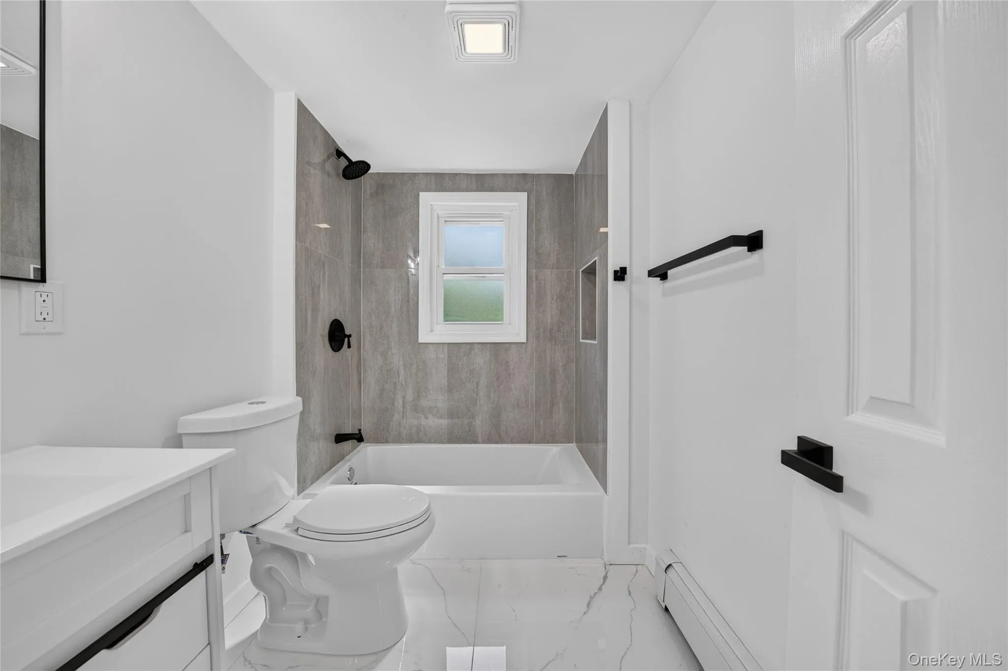 10 Field Place, Huntington, NY, 4 Bedrooms Bedrooms, 8 Rooms Rooms,2 BathroomsBathrooms,Residential,For Rent,Field,0,1037069 10 Field Place, Huntington, NY, 4 Bedrooms Bedrooms, 8 Rooms Rooms,2 BathroomsBathrooms,Residential,For Rent,Field,0,1037069