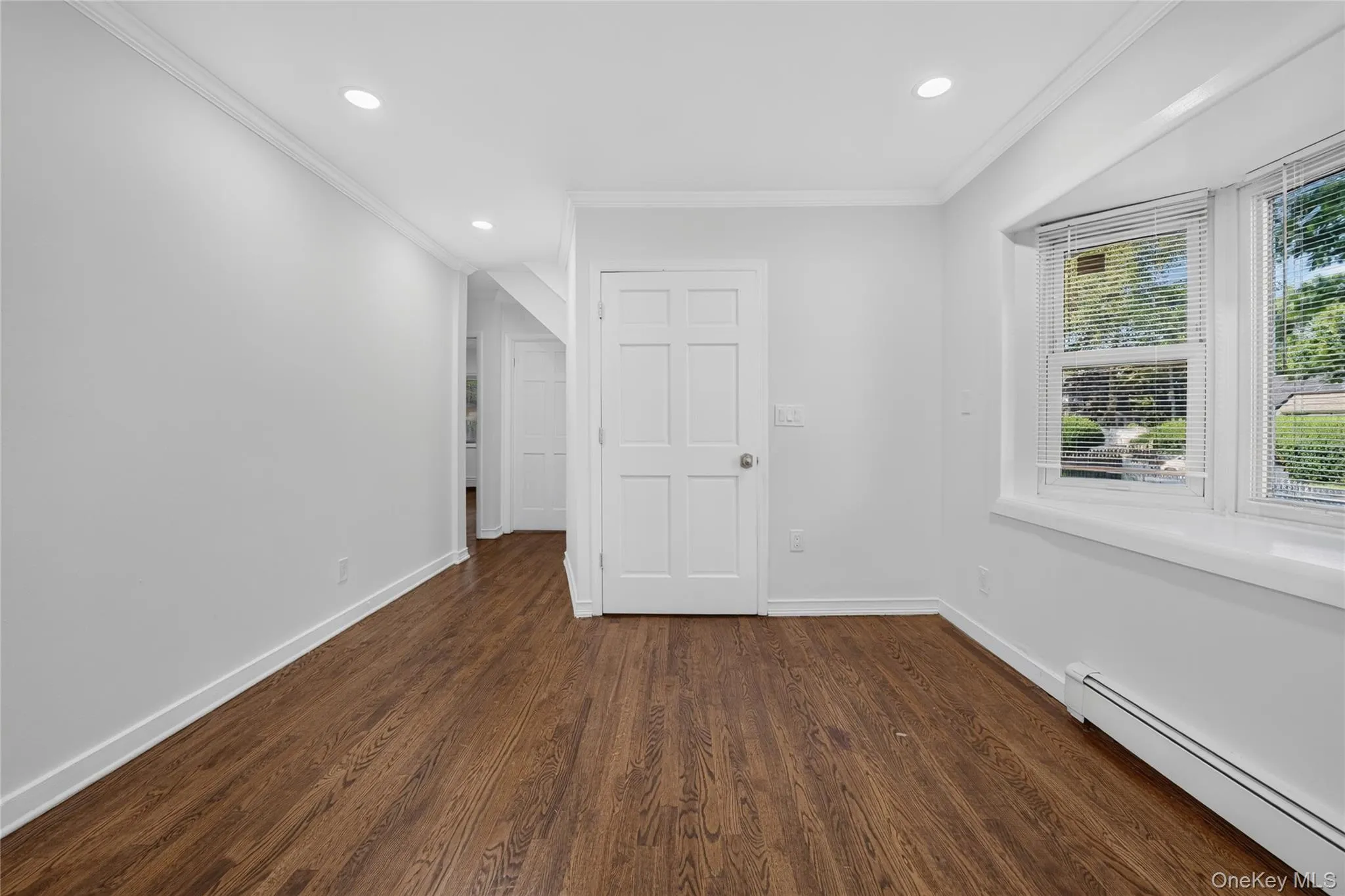 10 Field Place, Huntington, NY, 4 Bedrooms Bedrooms, 8 Rooms Rooms,2 BathroomsBathrooms,Residential,For Rent,Field,0,1037069 10 Field Place, Huntington, NY, 4 Bedrooms Bedrooms, 8 Rooms Rooms,2 BathroomsBathrooms,Residential,For Rent,Field,0,1037069