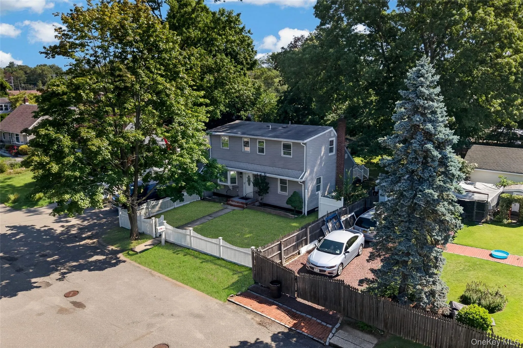 10 Field Place, Huntington, NY, 4 Bedrooms Bedrooms, 8 Rooms Rooms,2 BathroomsBathrooms,Residential,For Rent,Field,0,1037069 10 Field Place, Huntington, NY, 4 Bedrooms Bedrooms, 8 Rooms Rooms,2 BathroomsBathrooms,Residential,For Rent,Field,0,1037069