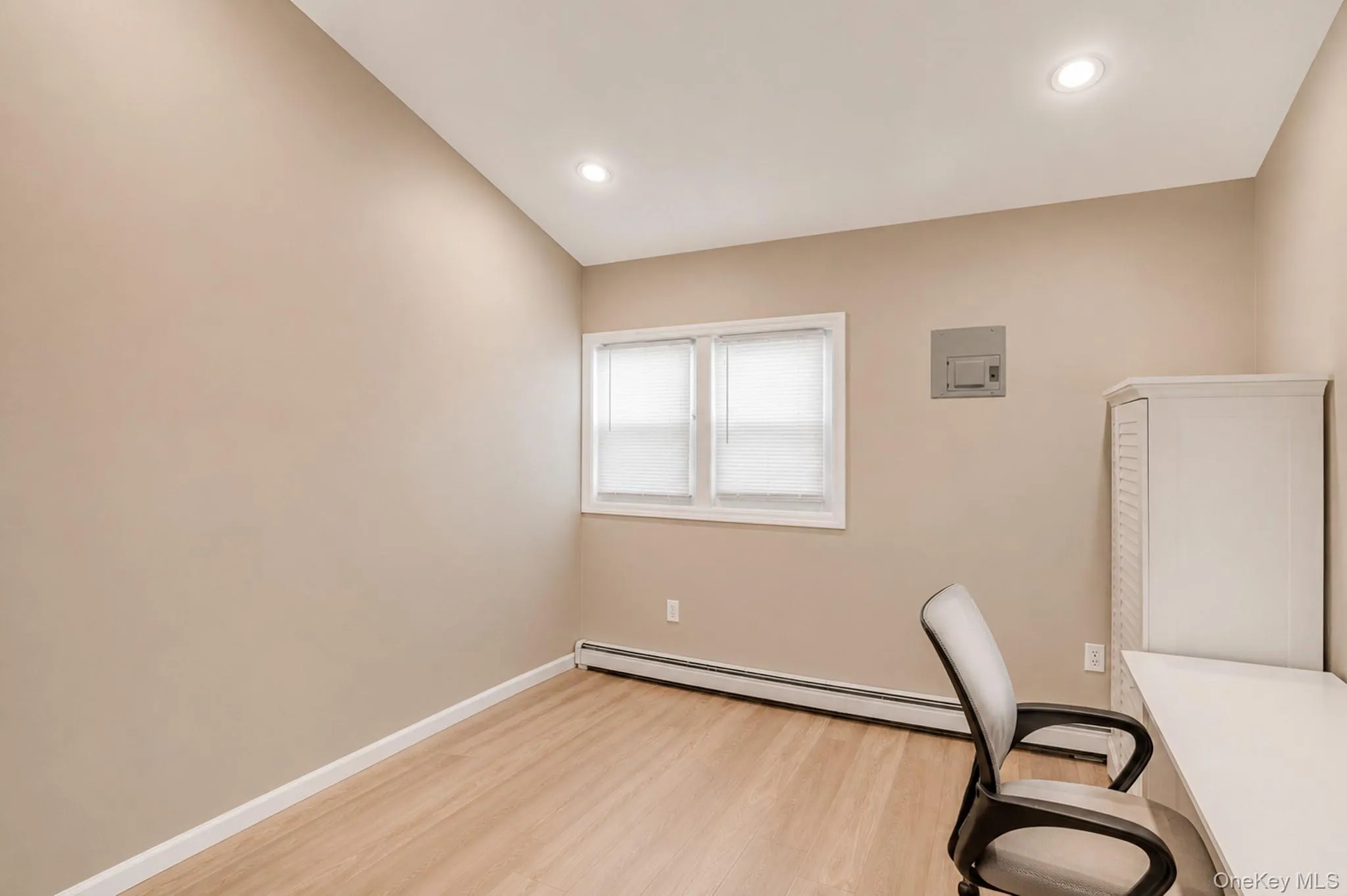 887 Pine Street, New York, NY, 2 Bedrooms Bedrooms, 3 Rooms Rooms,1 BathroomBathrooms,Residential Lease,For Rent,Pine,0,1037071 887 Pine Street, New York, NY, 2 Bedrooms Bedrooms, 3 Rooms Rooms,1 BathroomBathrooms,Residential Lease,For Rent,Pine,0,1037071