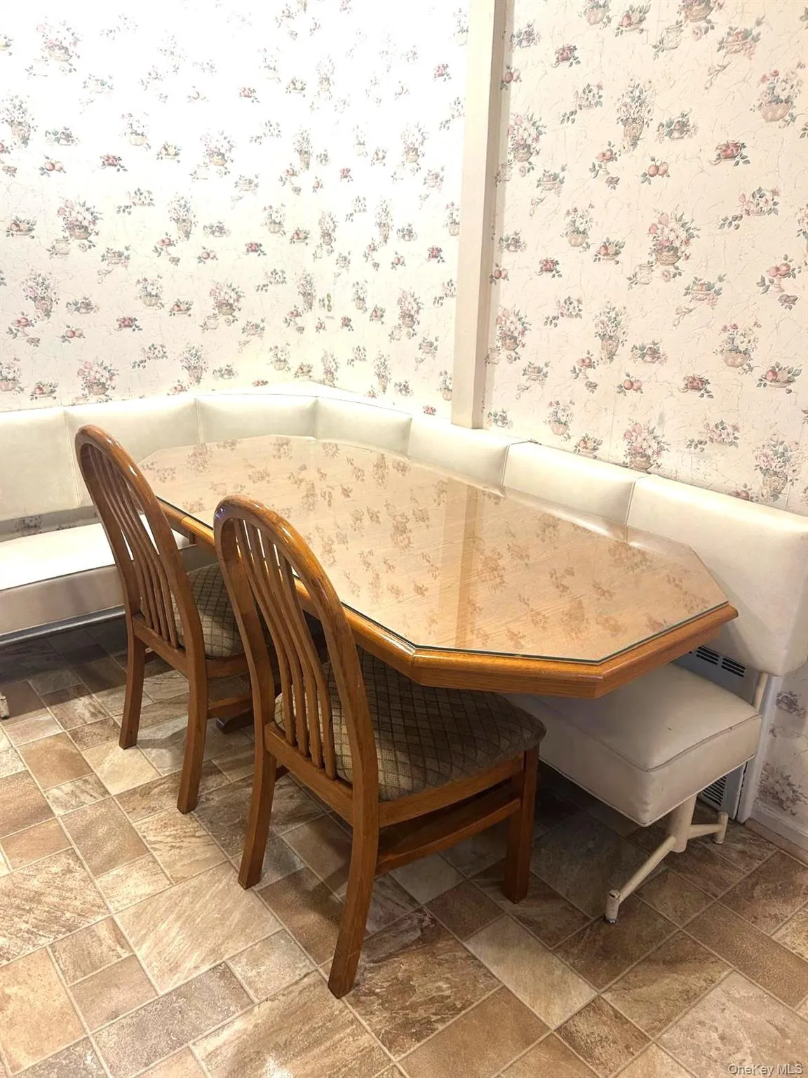 6515 180th Street, New York, NY, 3 Bedrooms Bedrooms, 7 Rooms Rooms,2 BathroomsBathrooms,Residential,For Rent,180th,0,1037072 6515 180th Street, New York, NY, 3 Bedrooms Bedrooms, 7 Rooms Rooms,2 BathroomsBathrooms,Residential,For Rent,180th,0,1037072