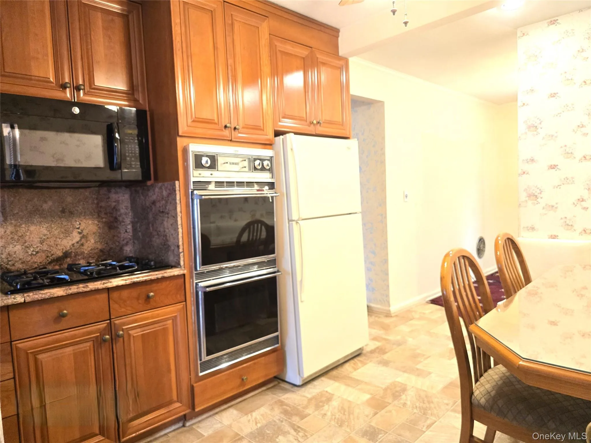 6515 180th Street, New York, NY, 3 Bedrooms Bedrooms, 7 Rooms Rooms,2 BathroomsBathrooms,Residential,For Rent,180th,0,1037072 6515 180th Street, New York, NY, 3 Bedrooms Bedrooms, 7 Rooms Rooms,2 BathroomsBathrooms,Residential,For Rent,180th,0,1037072