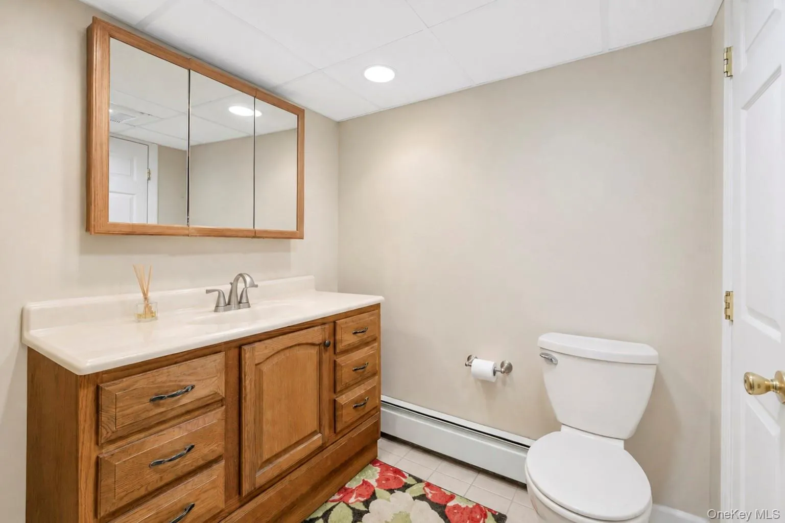 12 Heather Court, Brookhaven, NY, 3 Bedrooms Bedrooms, 6 Rooms Rooms,2 BathroomsBathrooms,Residential,For Rent,Heather,0,1037073 12 Heather Court, Brookhaven, NY, 3 Bedrooms Bedrooms, 6 Rooms Rooms,2 BathroomsBathrooms,Residential,For Rent,Heather,0,1037073