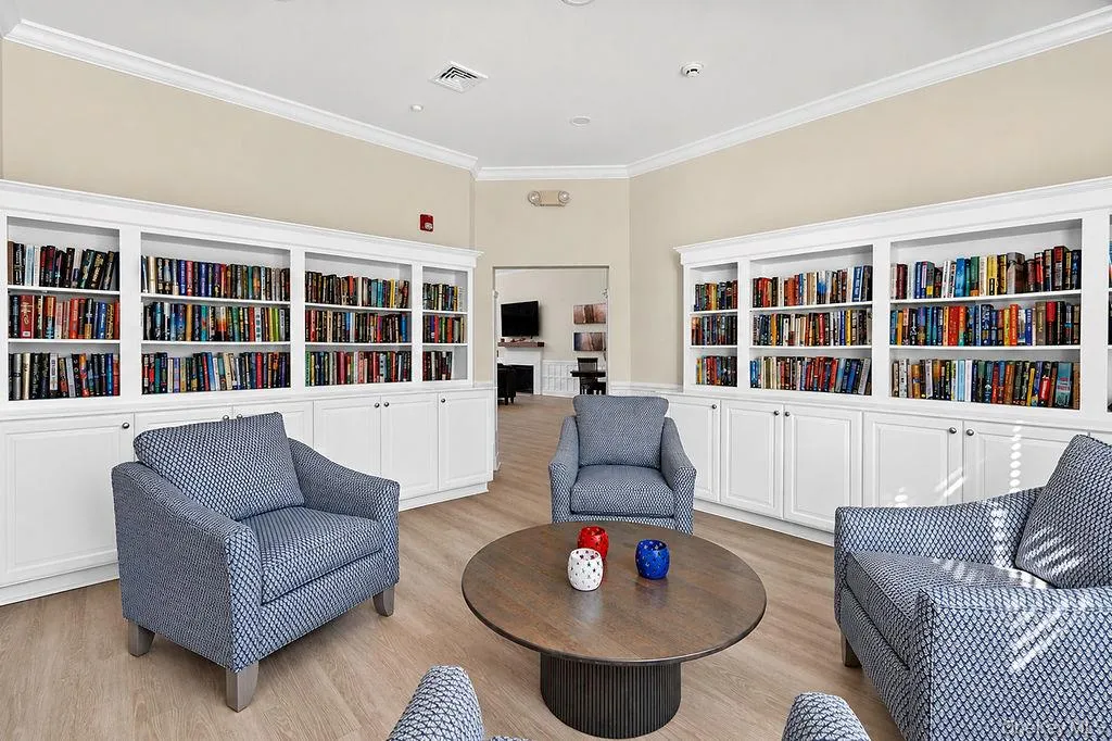 Clubhouse library and sitting room Clubhouse library and sitting room