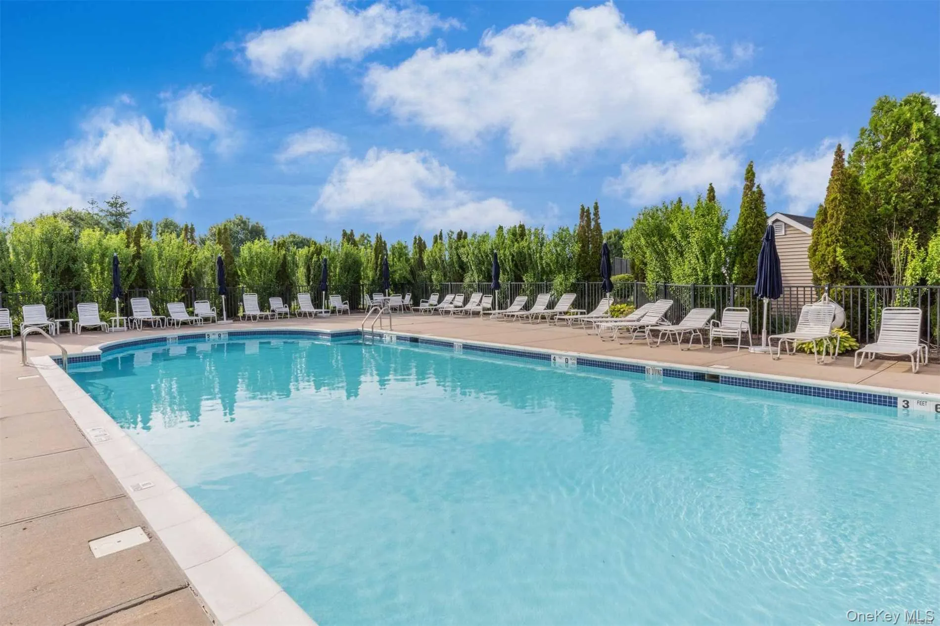 Community Outdoor pool and Sundeck Community Outdoor pool and Sundeck